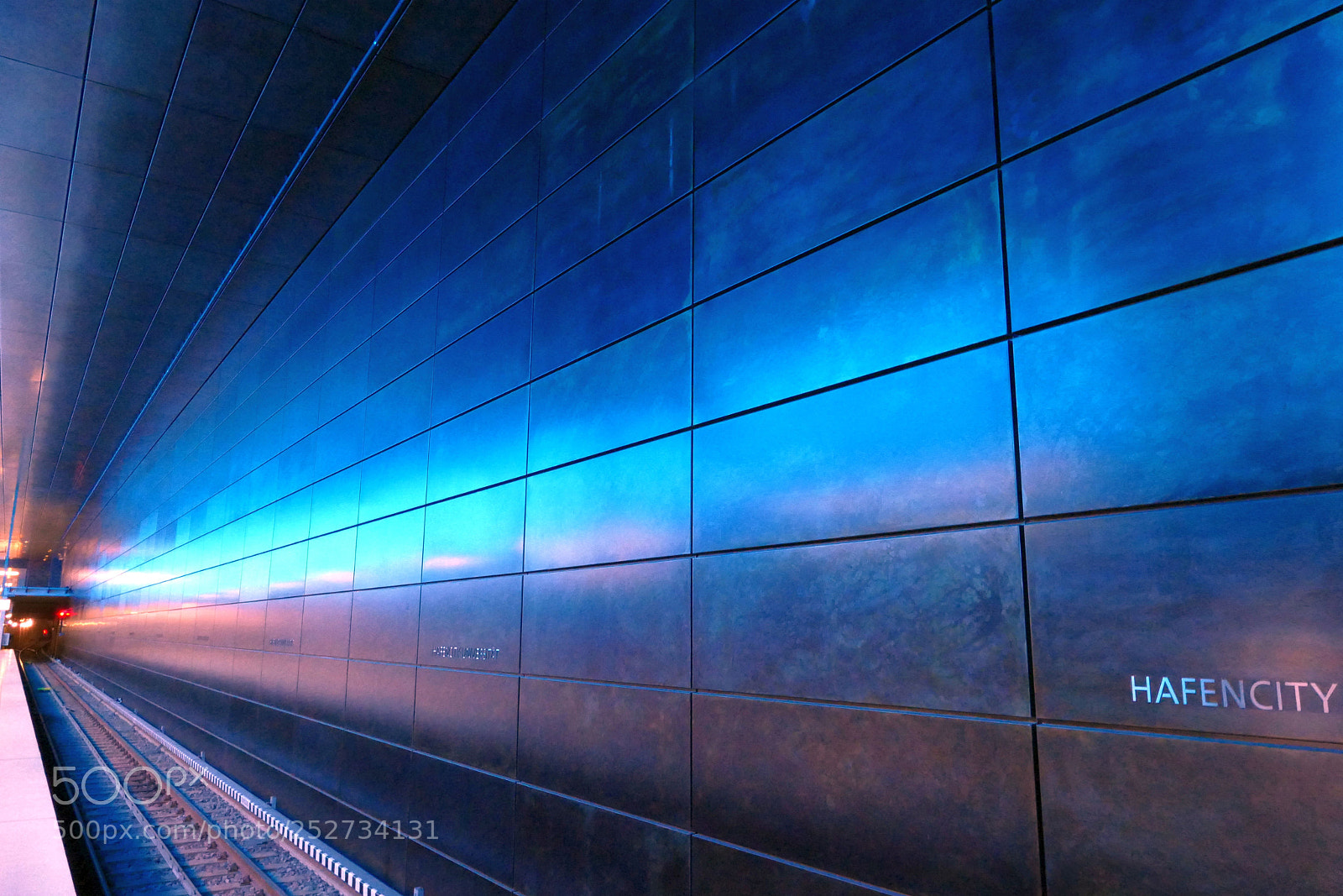 Panasonic Lumix DMC-FZ1000 sample photo. Underground photography