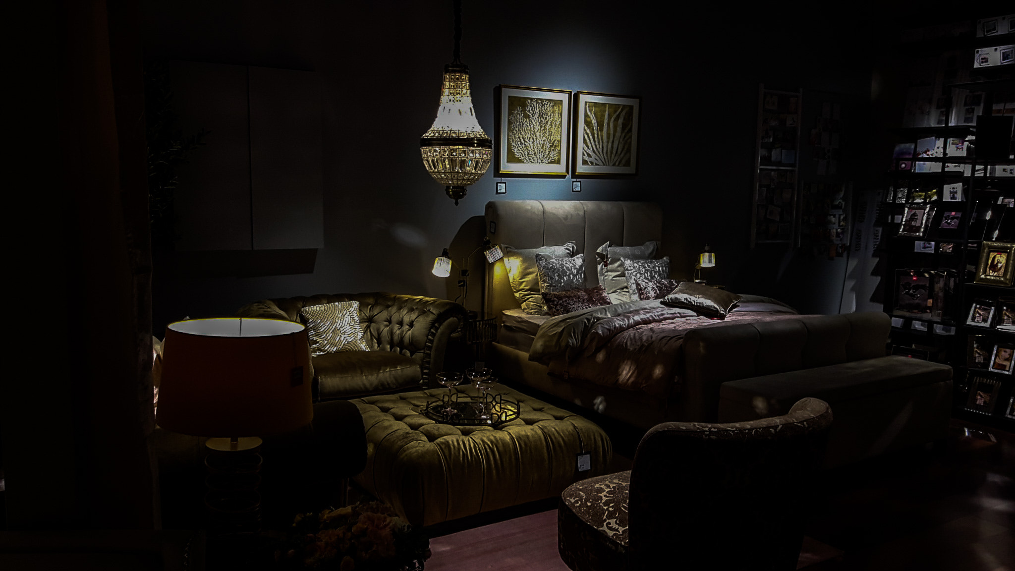 Samsung Galaxy A8 sample photo. Dark / interrror  / lights photography