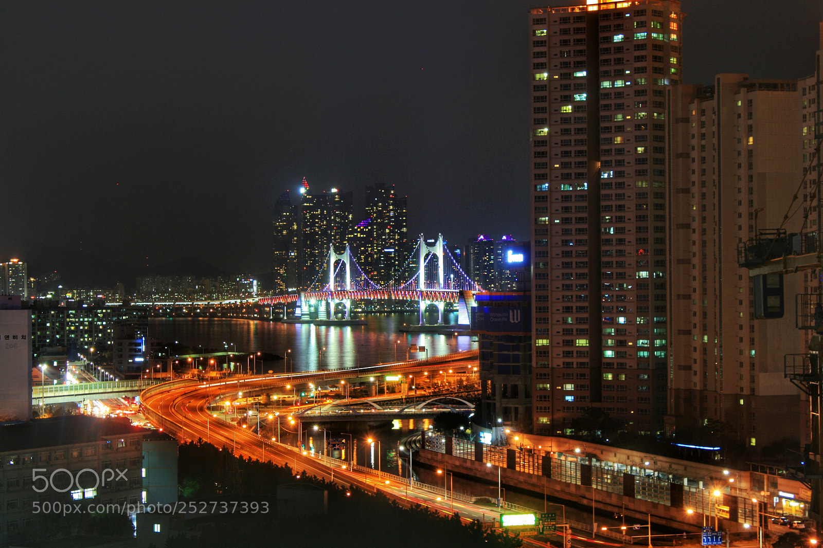 Canon EOS 1000D (EOS Digital Rebel XS / EOS Kiss F) sample photo. Diamond bridge photography
