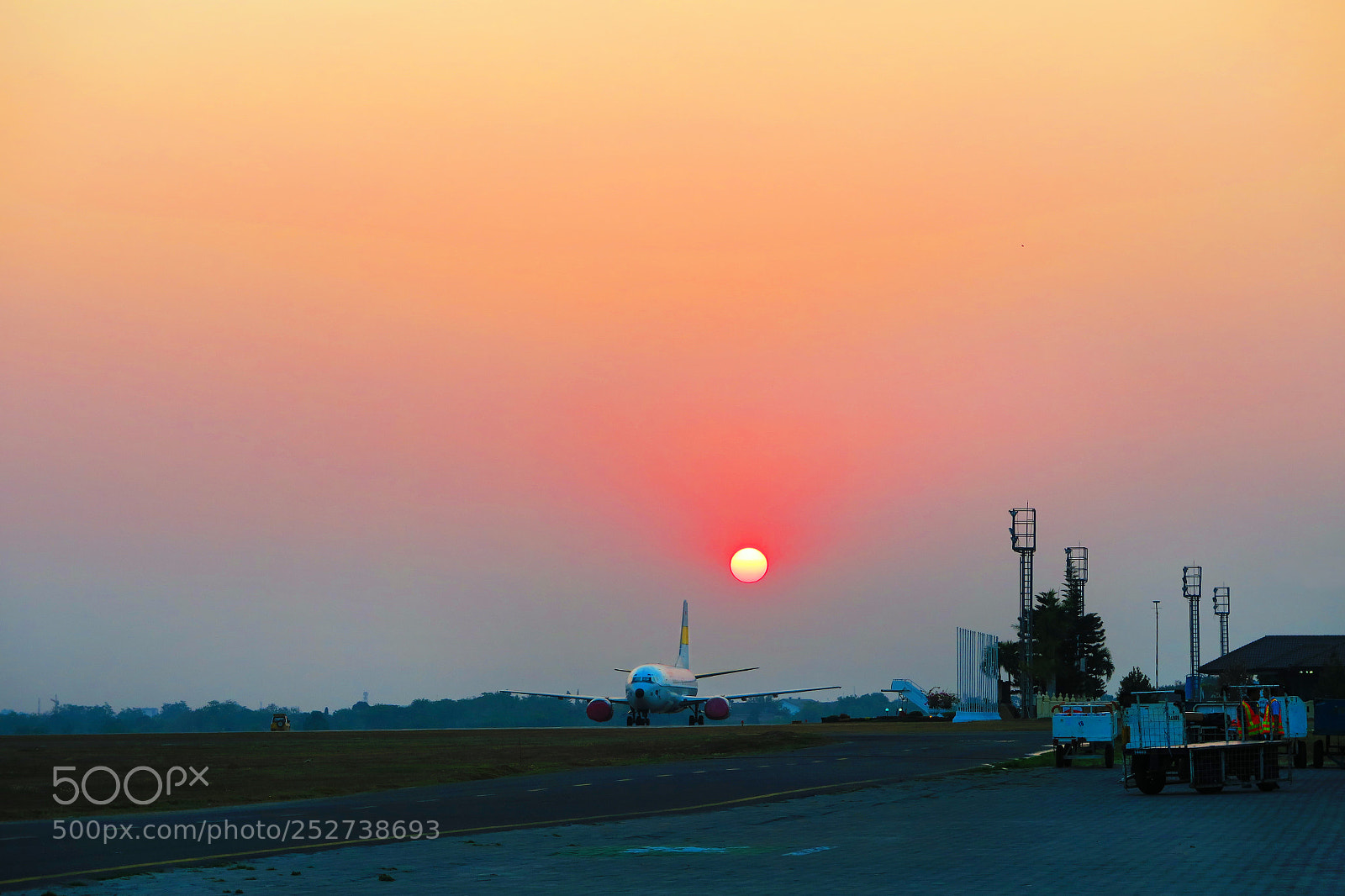 Canon PowerShot G7 X sample photo. Taken in yogyakarta airport photography