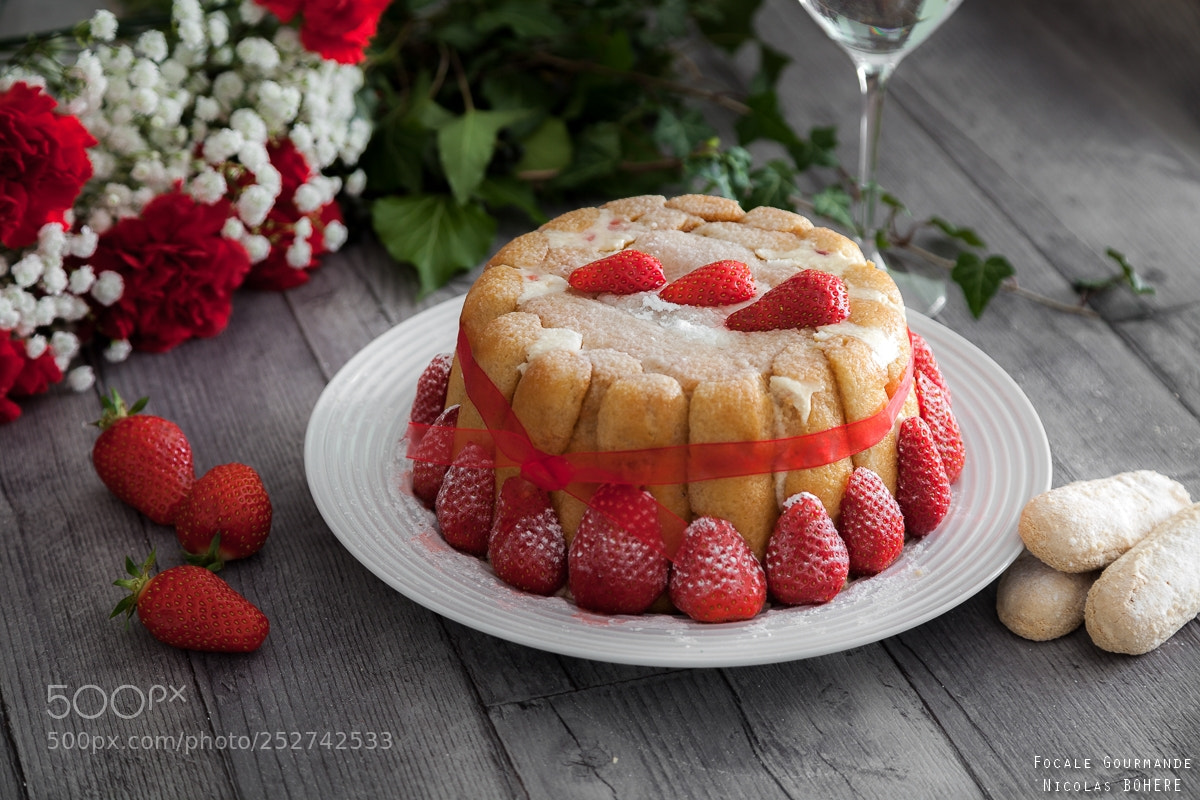Canon EOS 5D Mark II sample photo. Charlotte aux fraises photography