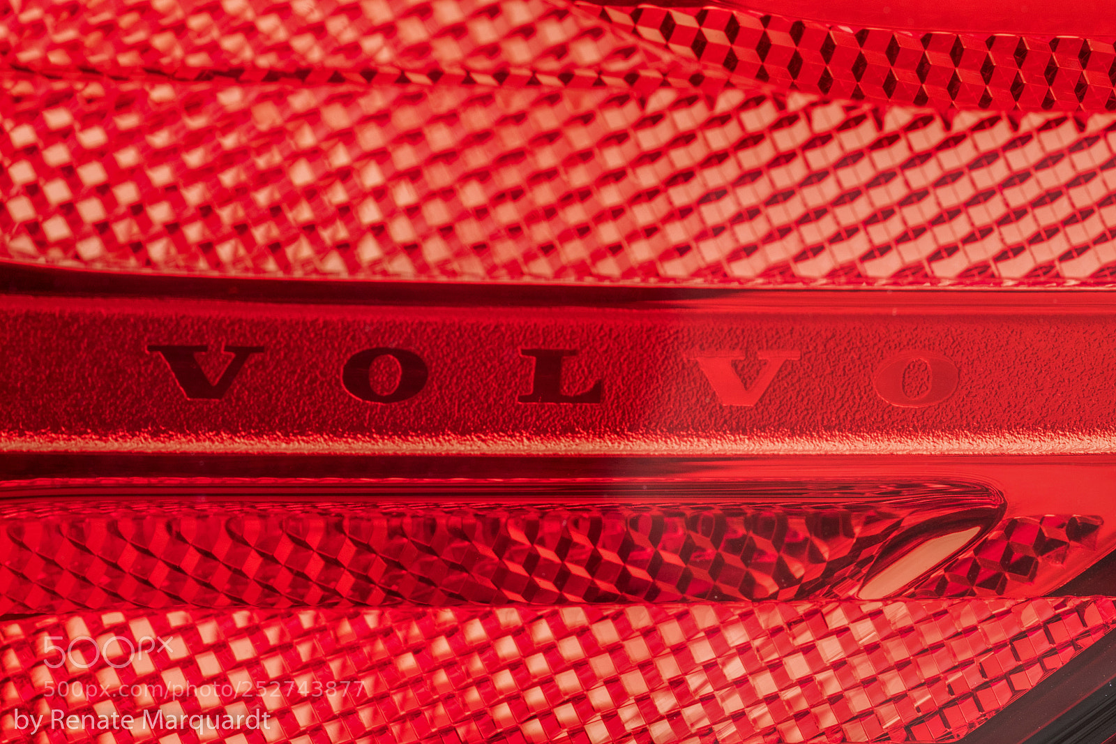 Canon EOS 7D Mark II sample photo. Volvo xc40 photography