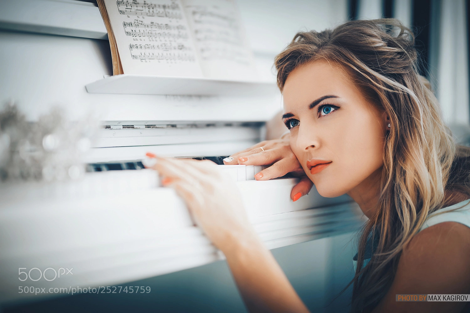 Canon EOS 5D Mark IV sample photo. The muse photography