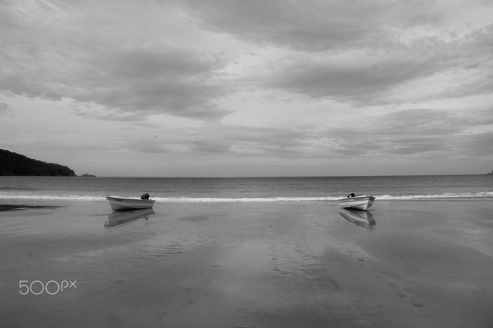 Canon EOS 550D (EOS Rebel T2i / EOS Kiss X4) sample photo. Mercy sea photography