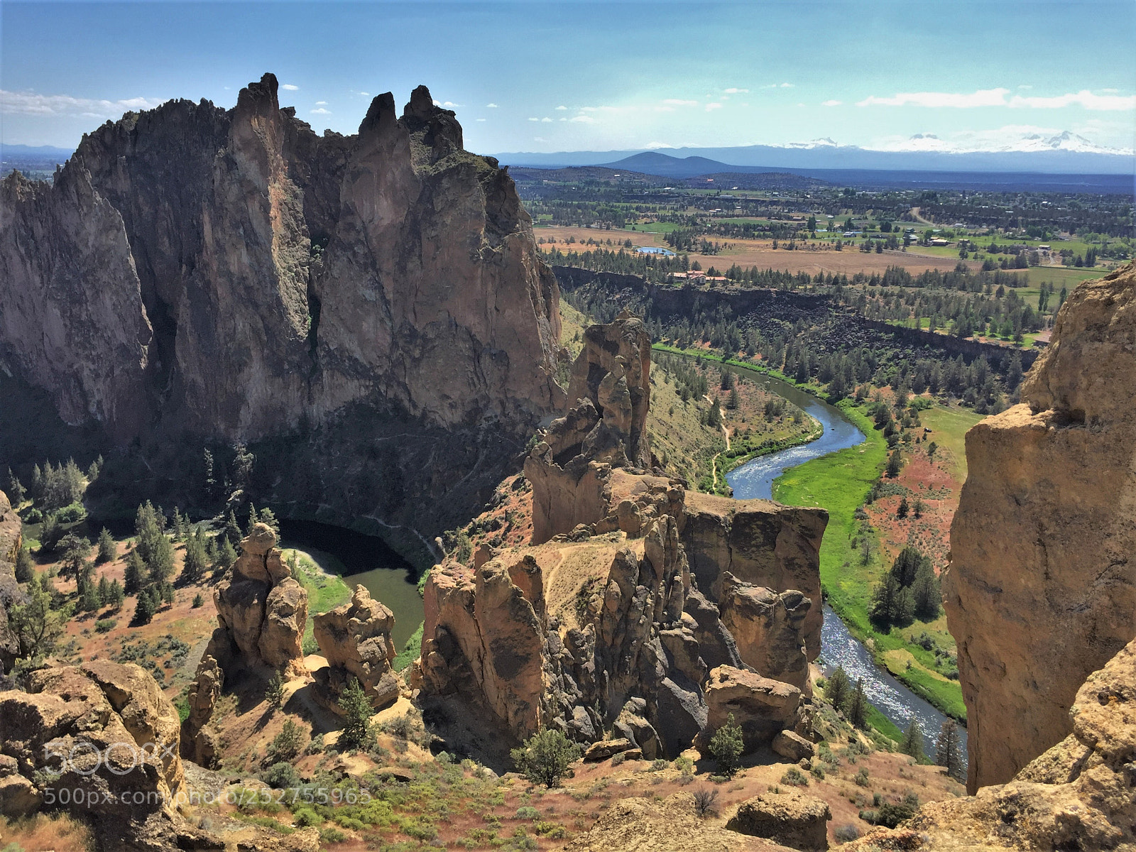 Apple iPhone 6 sample photo. Smith rock top photography