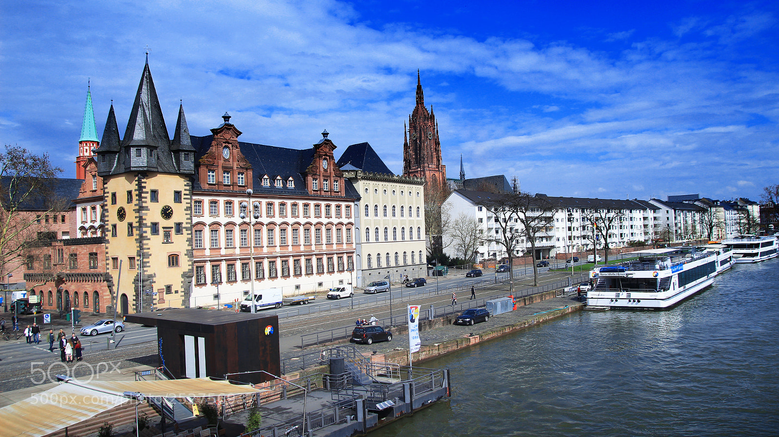 Canon EOS 700D (EOS Rebel T5i / EOS Kiss X7i) sample photo. Frankfurt historical museum photography