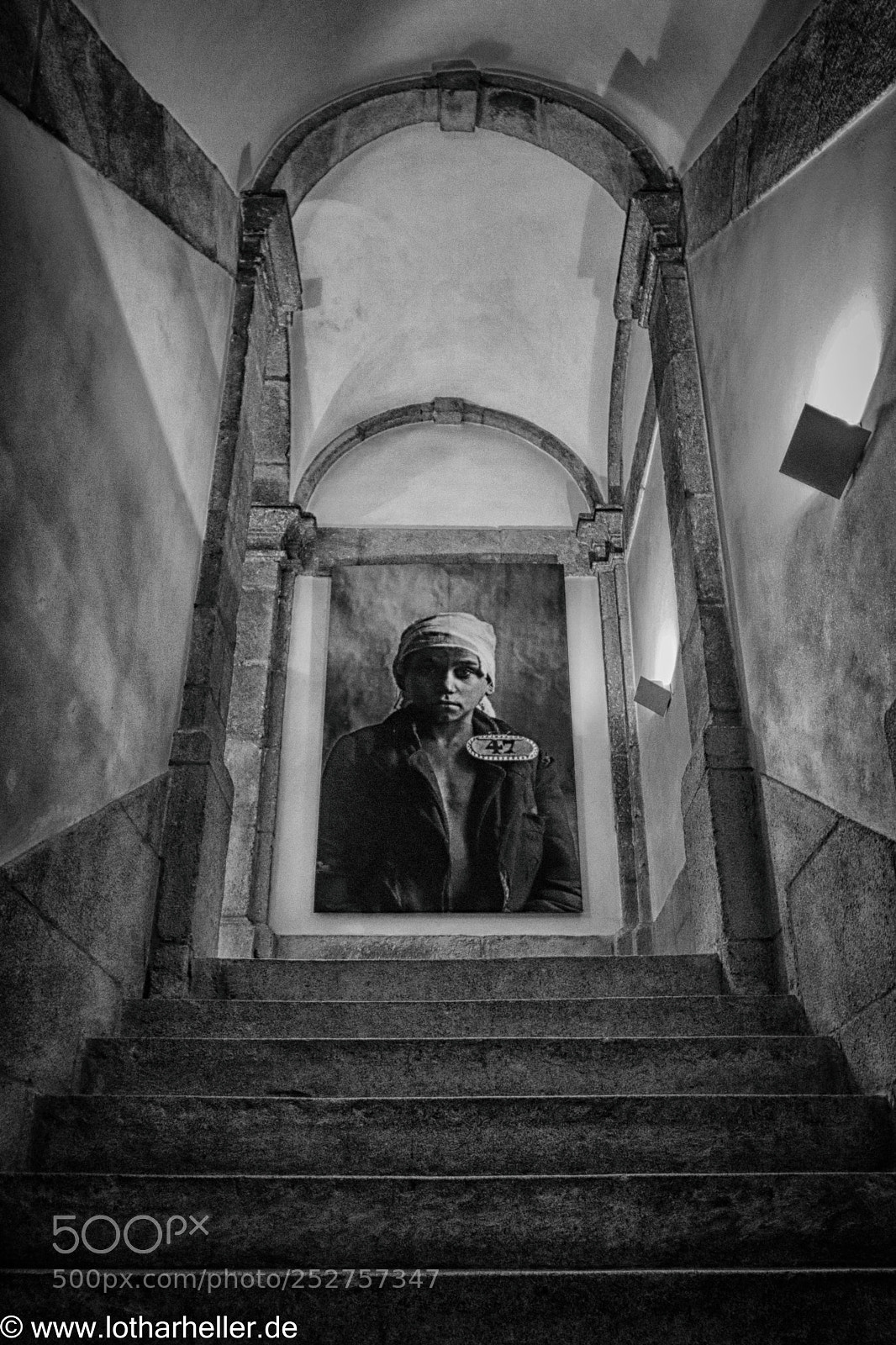 Canon EOS 750D (EOS Rebel T6i / EOS Kiss X8i) sample photo. Porto jail photography