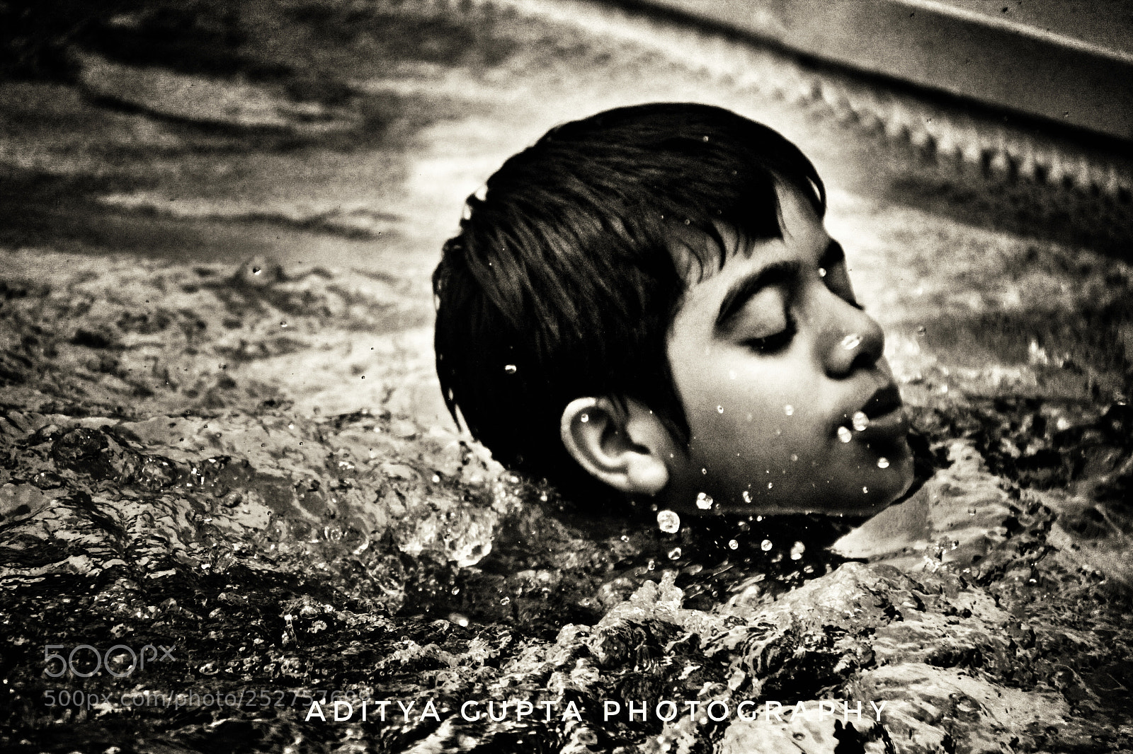 Canon EOS 600D (Rebel EOS T3i / EOS Kiss X5) sample photo. The shape of water photography