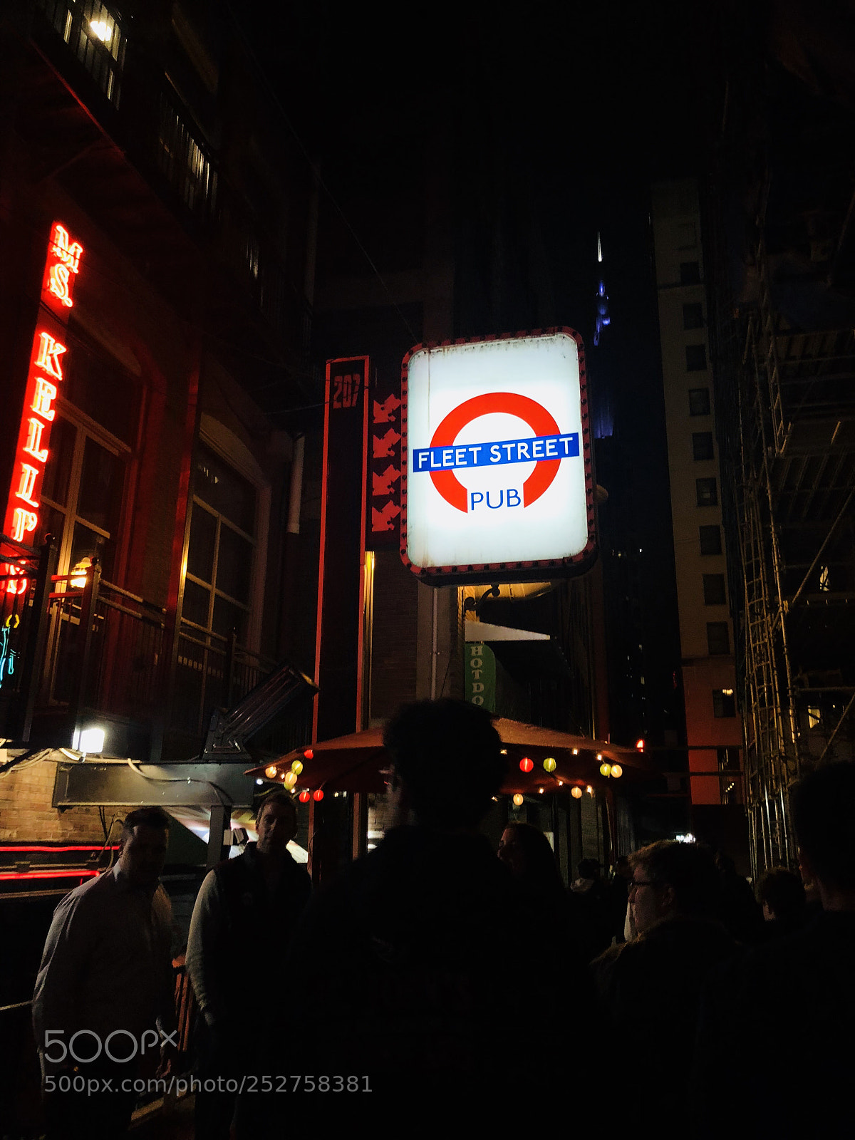 Apple iPhone X sample photo. Tennessee nightlife photography