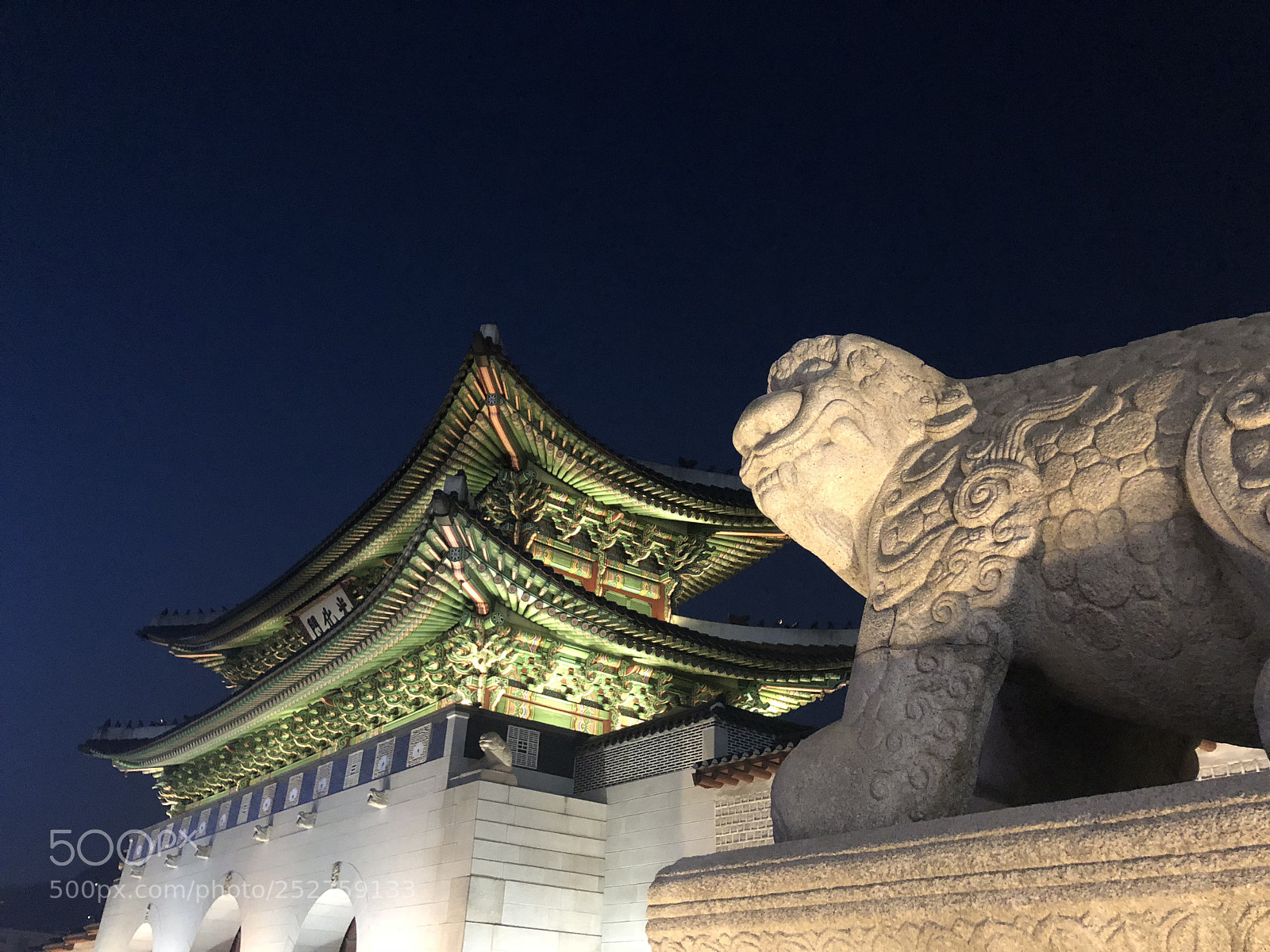 Apple iPhone X sample photo. Gwanghwamoon photography