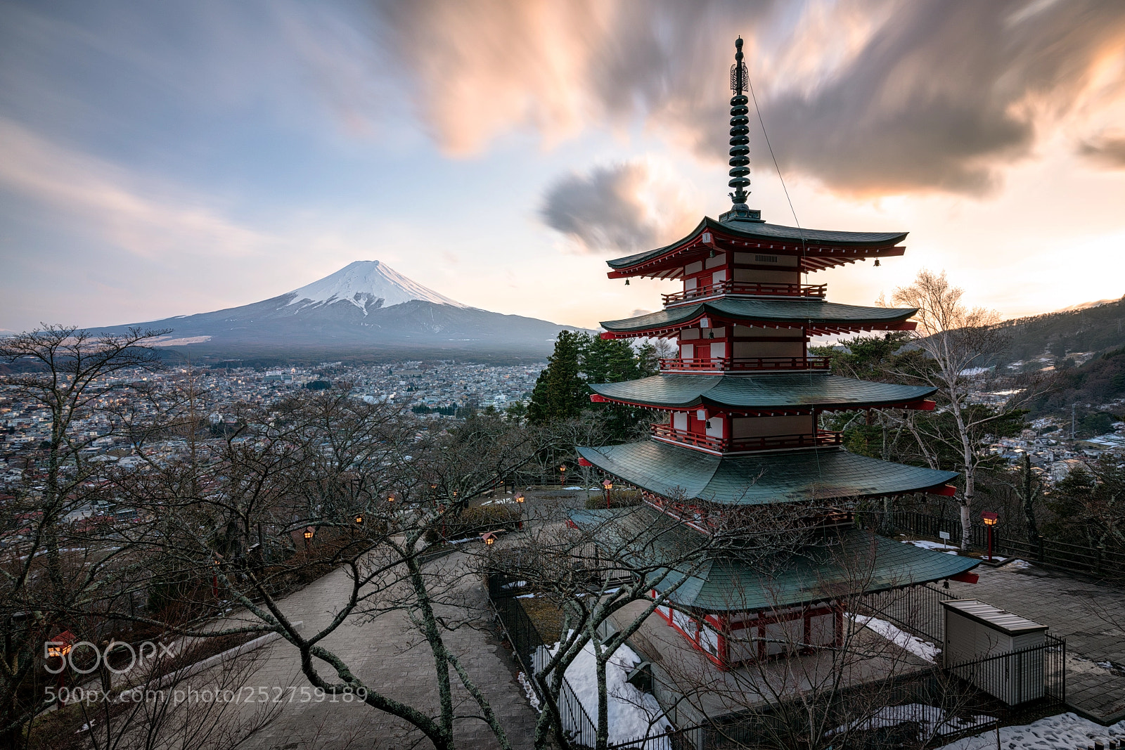 Sony a7R III sample photo. Chureito pagoda photography