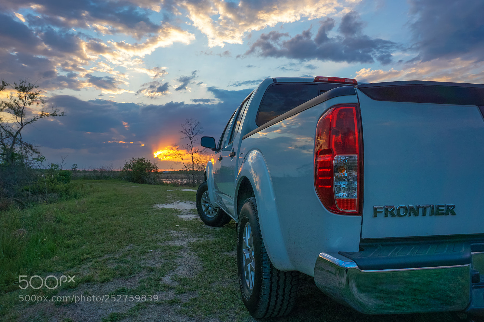 Sony a6000 sample photo. A dirt road to photography