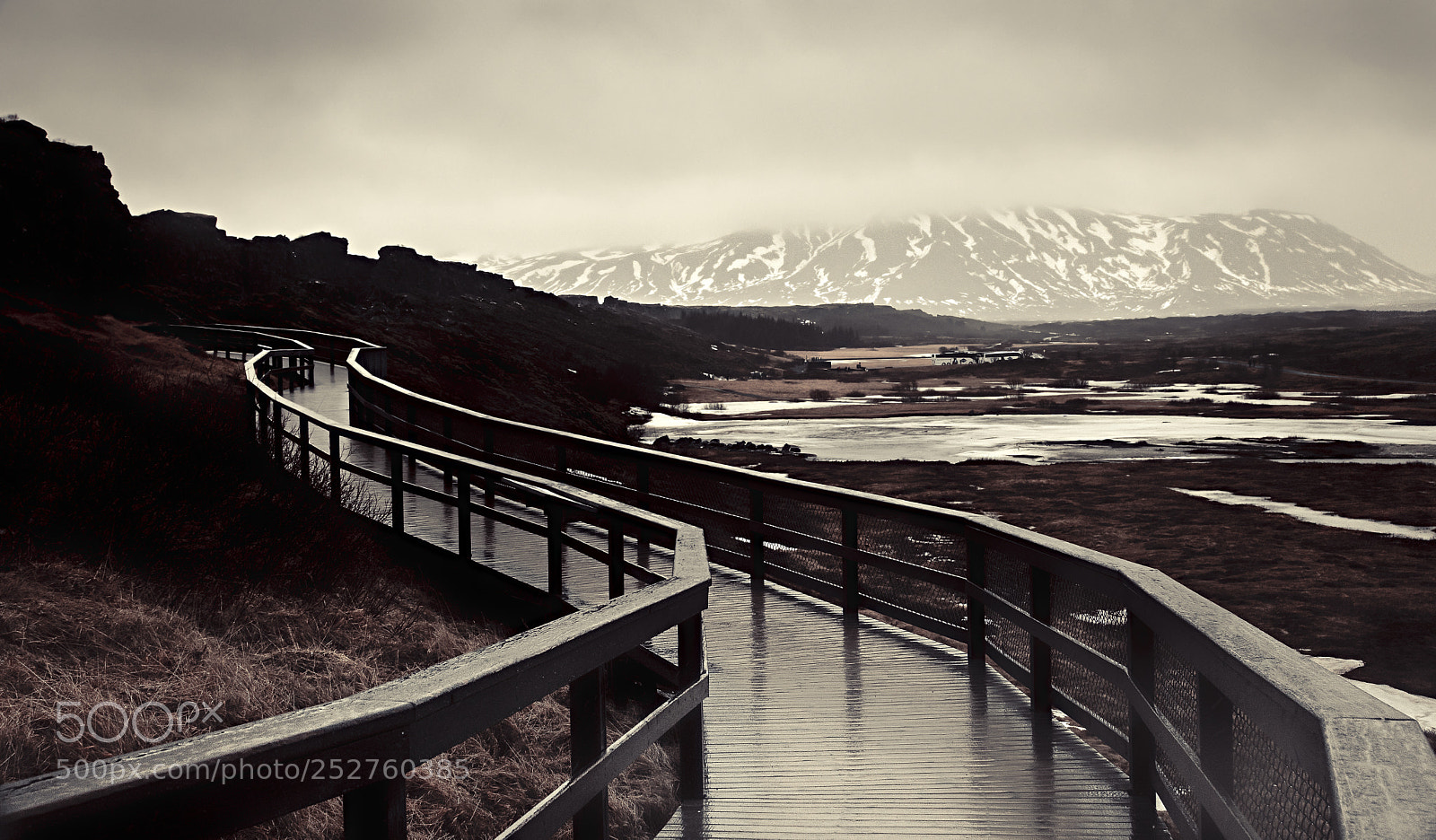 Canon EOS 760D (EOS Rebel T6s / EOS 8000D) sample photo. Thingvellir national park photography