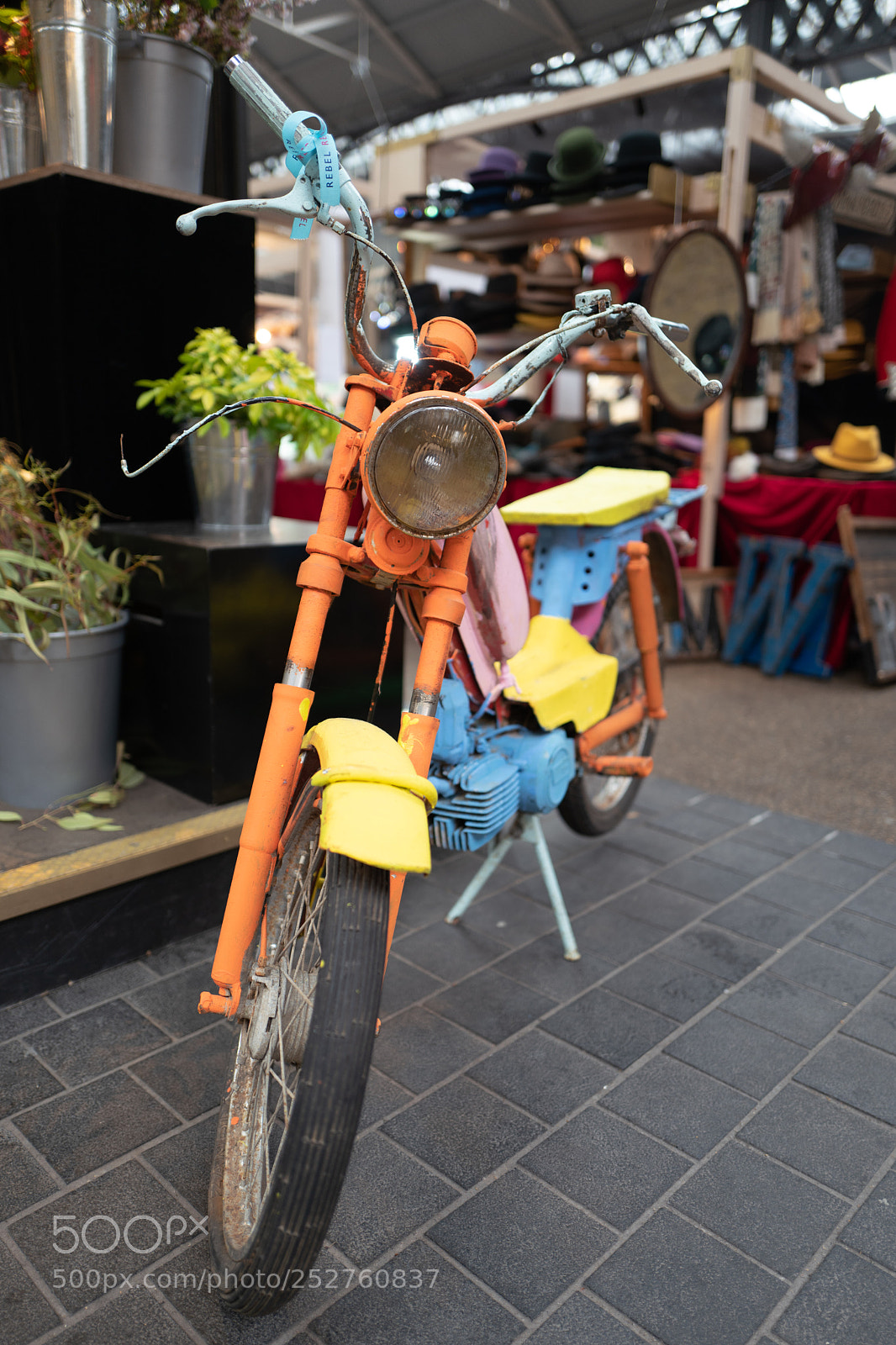 Leica Q (Typ 116) sample photo. Bike photography