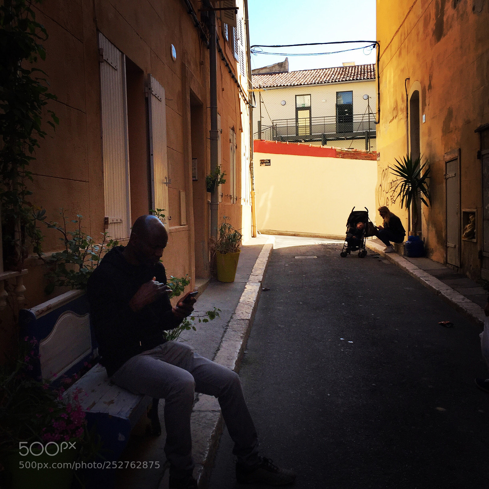 Apple iPhone 6 sample photo. 未能詳實了解街道，因為我們只是路過一撇的巧遇 photography