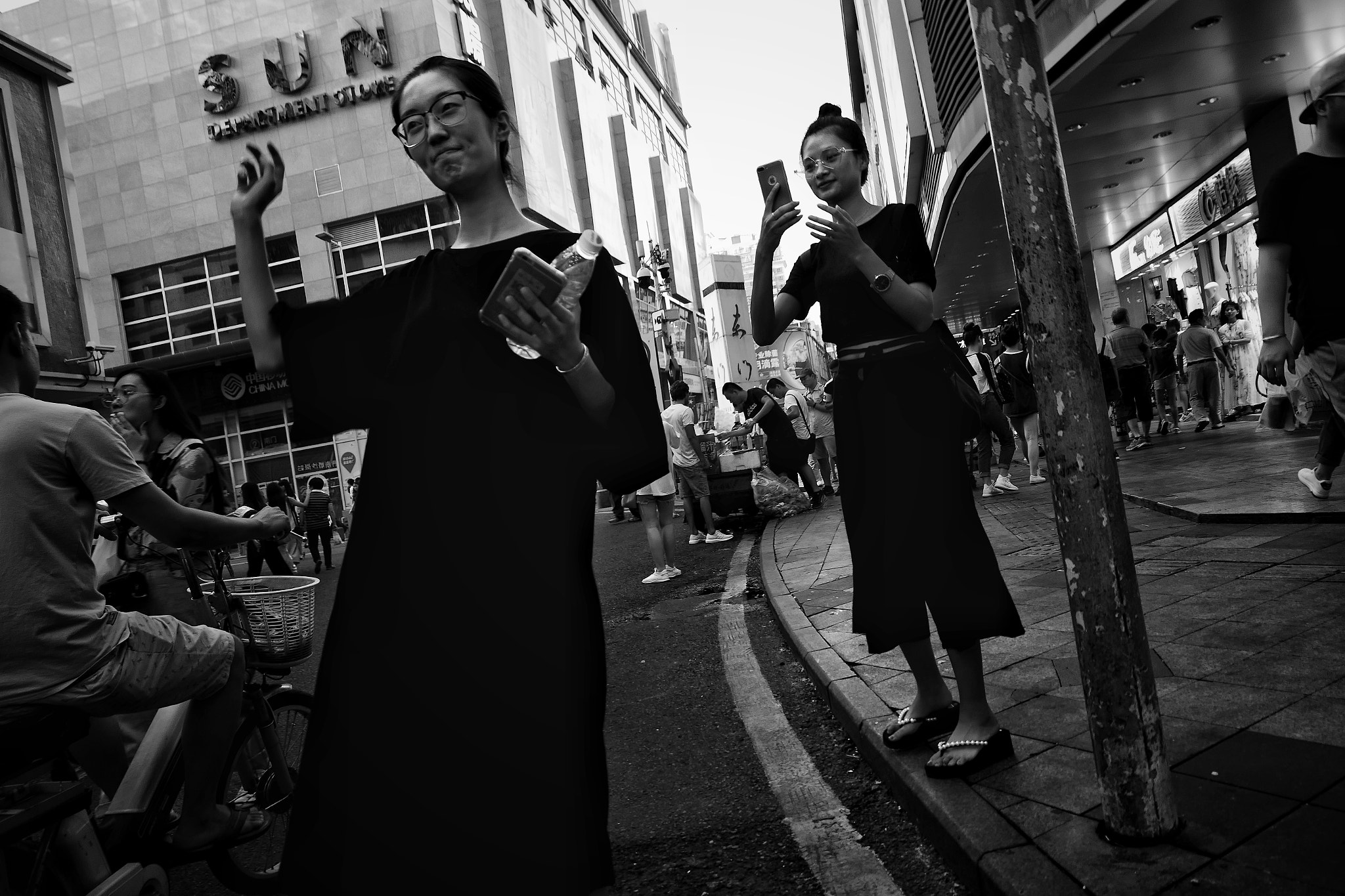 Panasonic Lumix DMC-LX10 (Lumix DMC-LX15) sample photo. Street photography