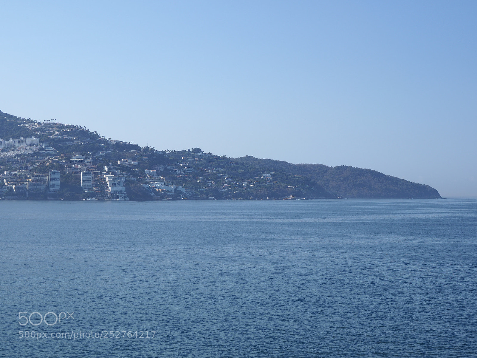 Olympus OM-D E-M1 Mark II sample photo. Panorama of rocky promontory photography