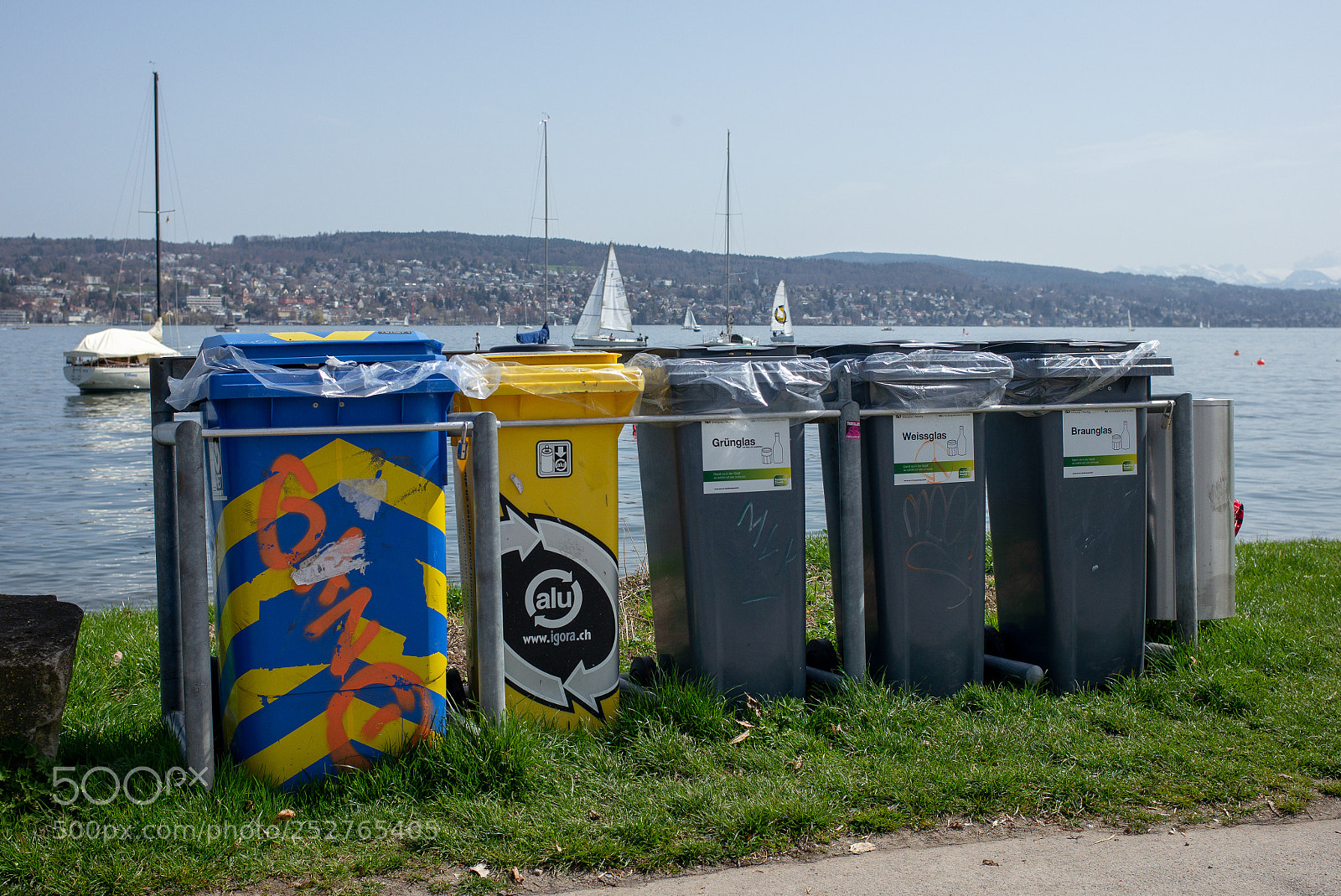 Leica M (Typ 240) sample photo. Lakeside garbage disposal photography