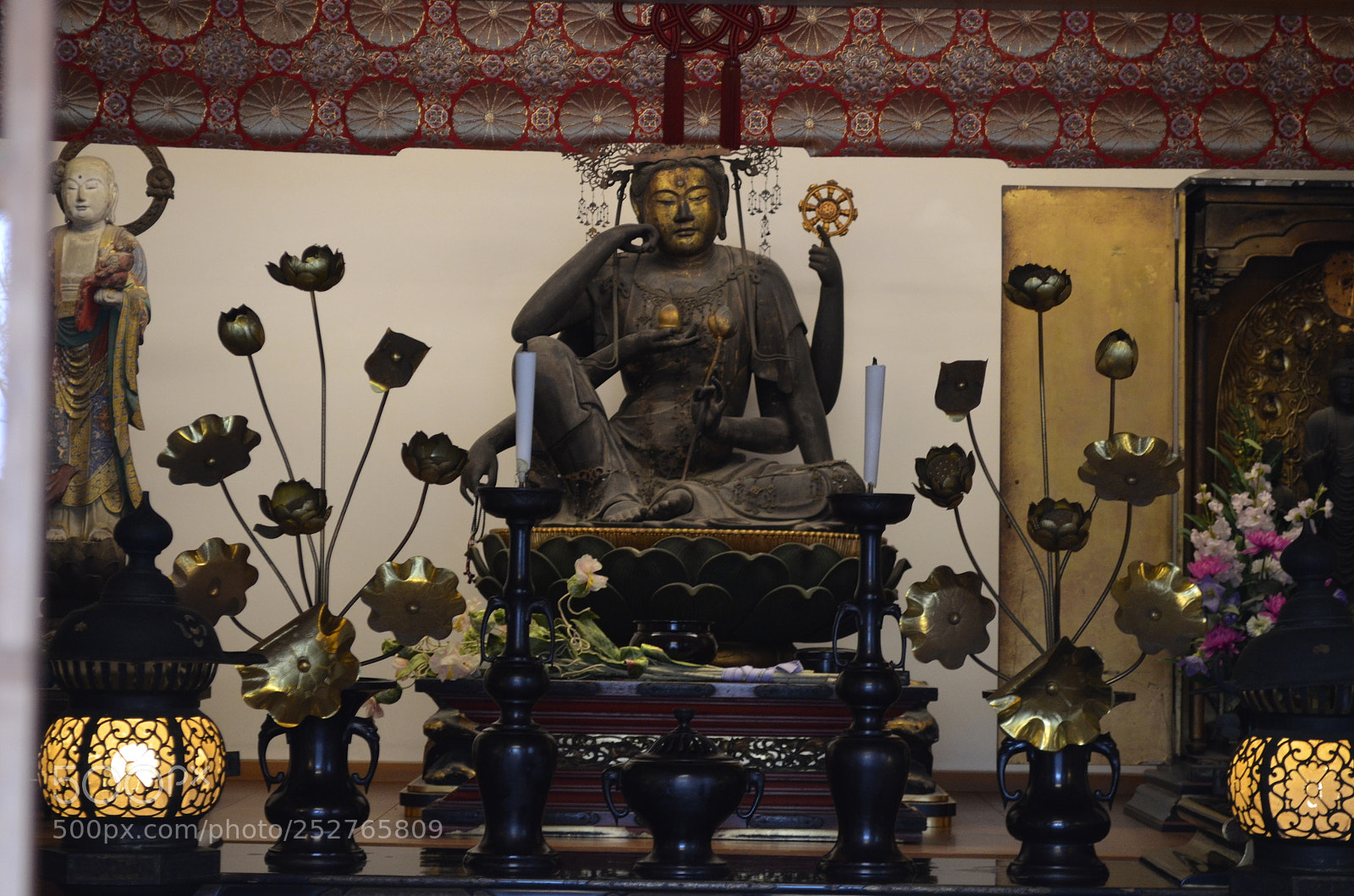 Nikon D5100 sample photo. Japan shrine statues photography