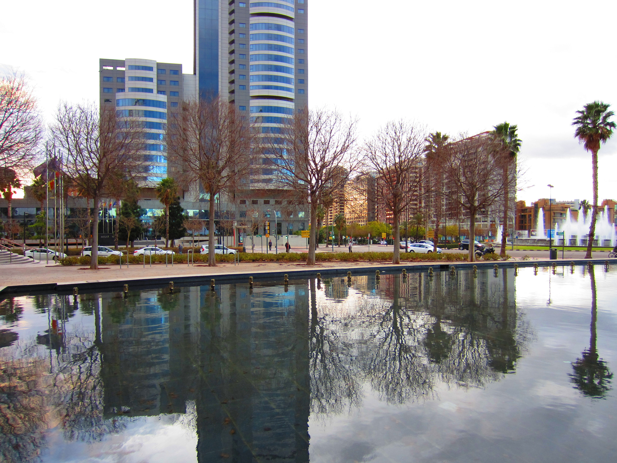 Canon PowerShot ELPH 300 HS (IXUS 220 HS / IXY 410F) sample photo. Valencia. spain photography