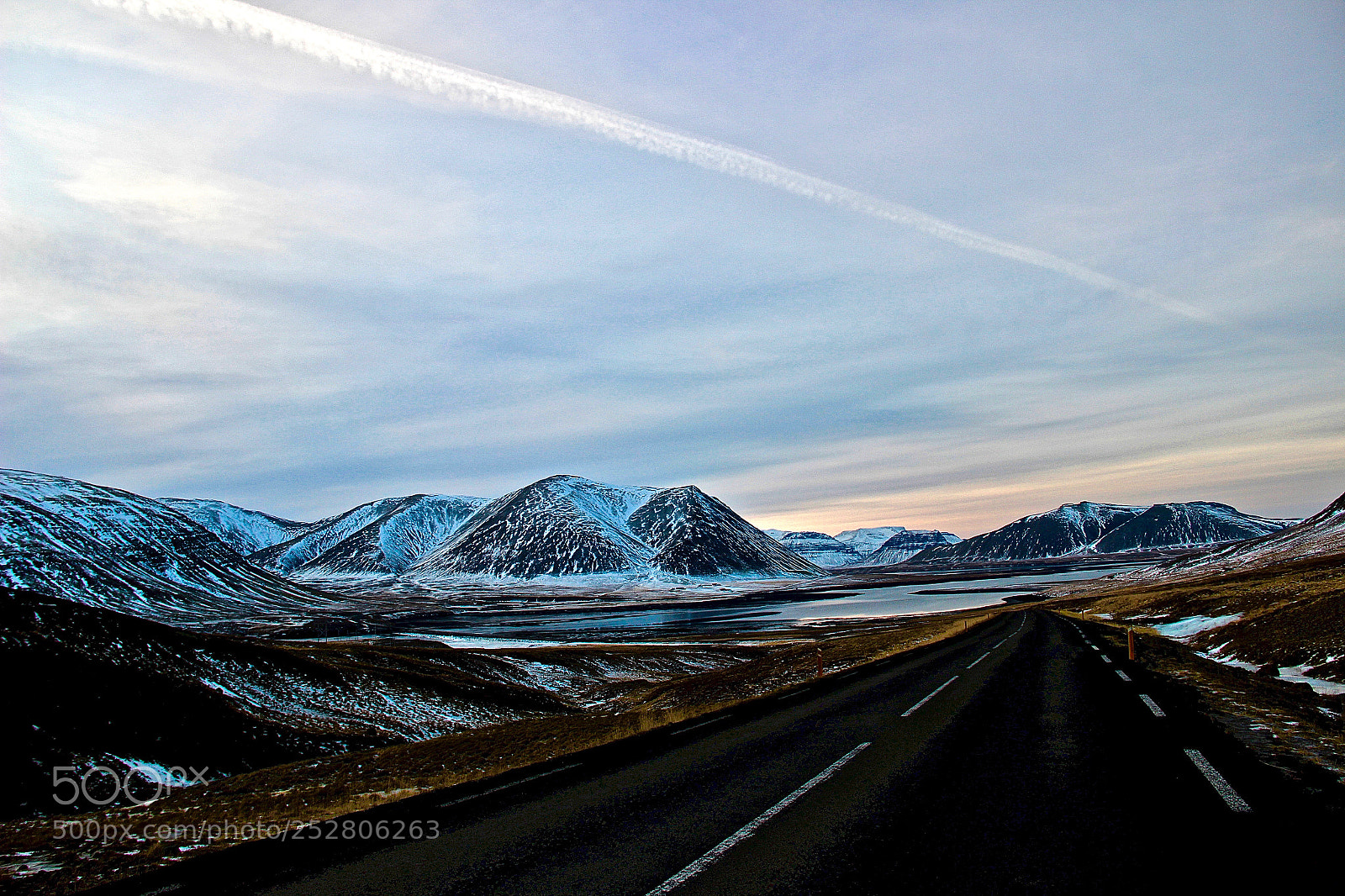 Canon EOS 600D (Rebel EOS T3i / EOS Kiss X5) sample photo. Iceland on the road photography