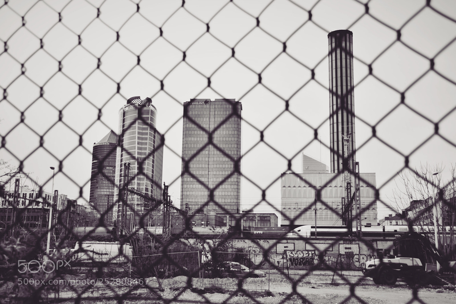 Nikon D5600 sample photo. Urban decay photography
