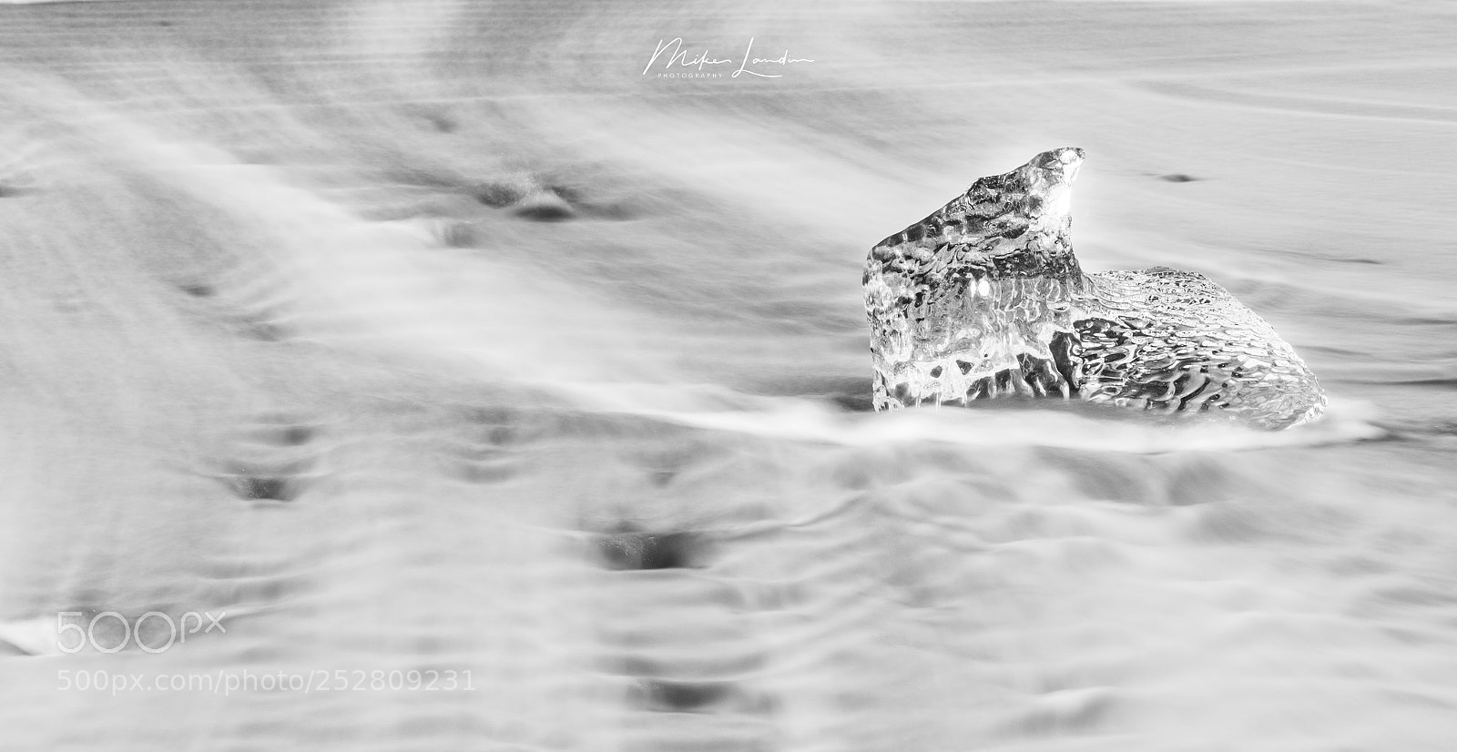 Fujifilm X-H1 sample photo. Small iceberg in jokursarlon photography