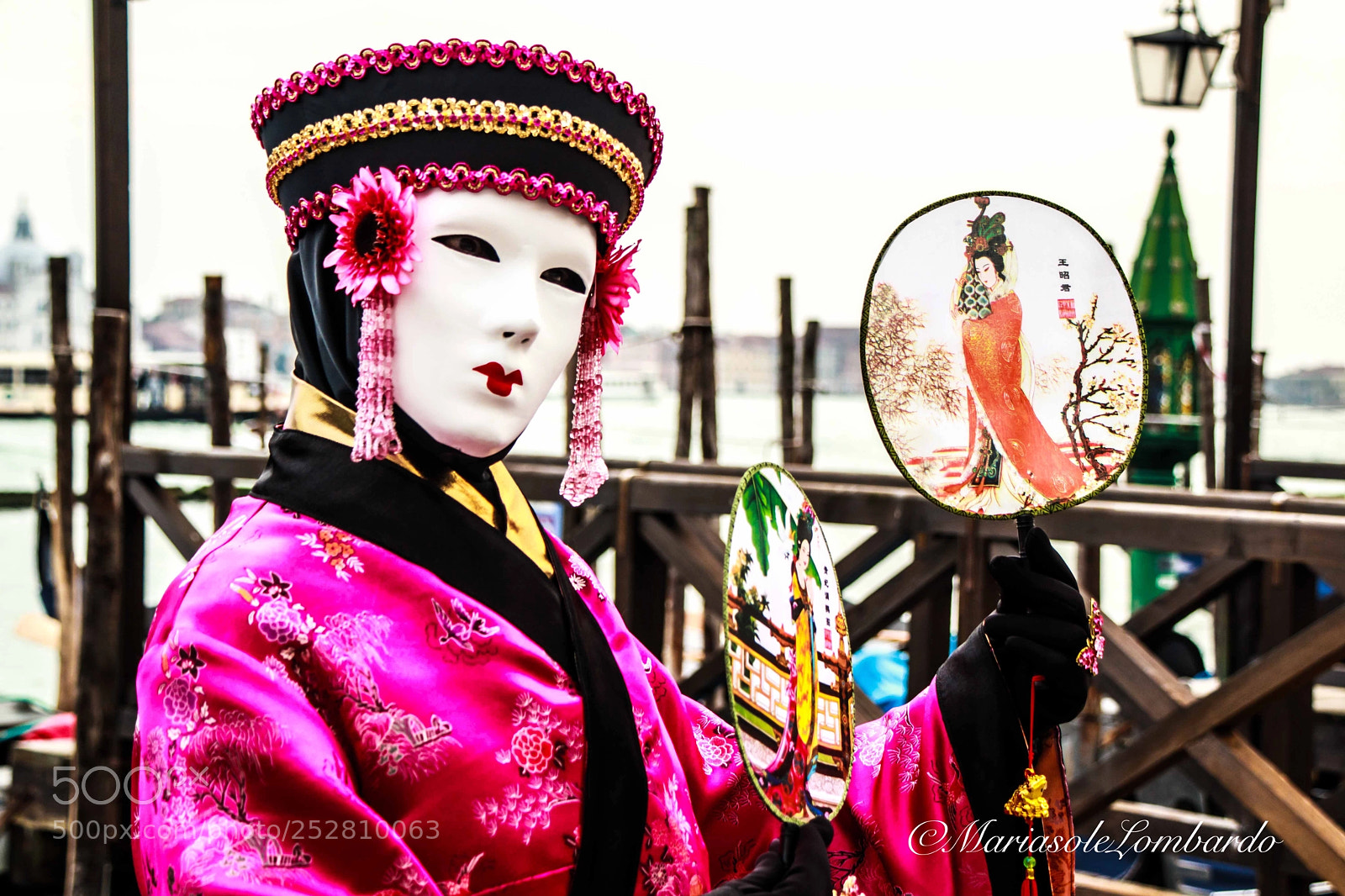 Canon EOS M5 sample photo. A mask in venice 6 photography