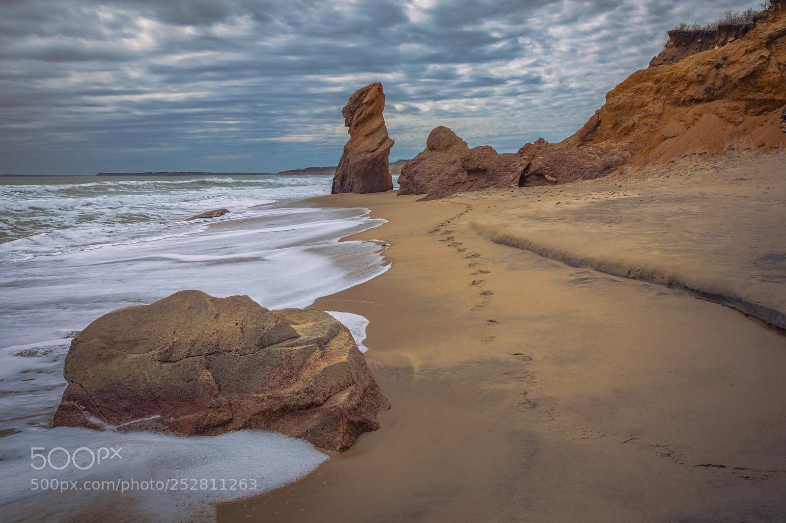 Canon EOS 5D Mark IV sample photo. Lucy vincent beach photography