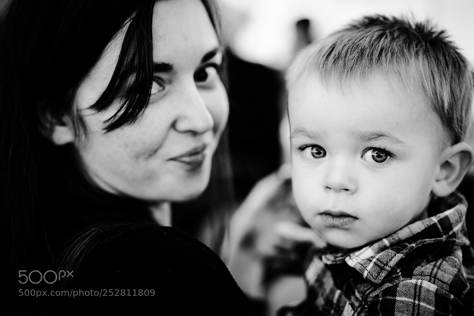 Sony a7R III sample photo. Mother & son photography