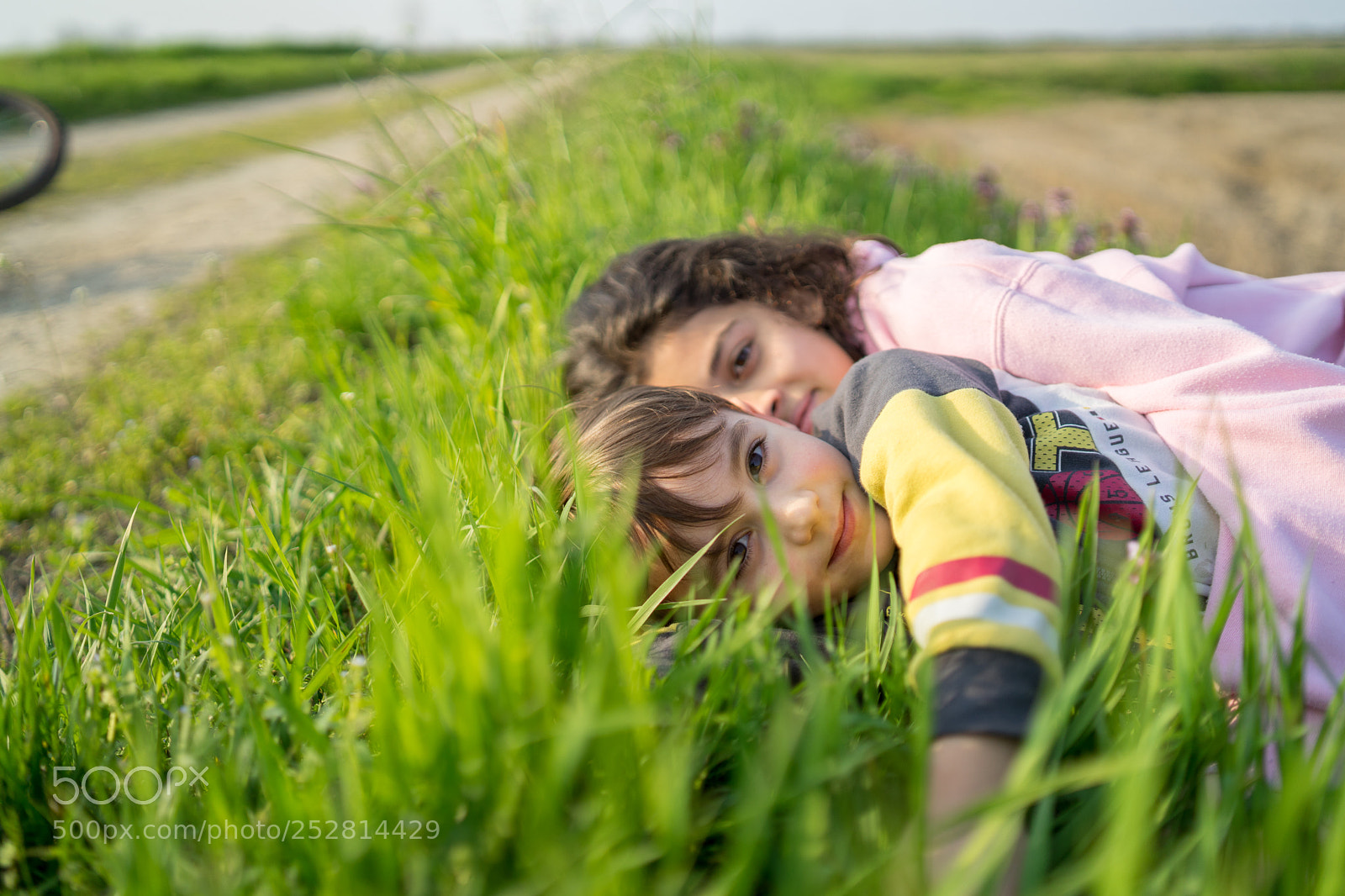 Sony a7 II sample photo. Brother & sister #2 photography