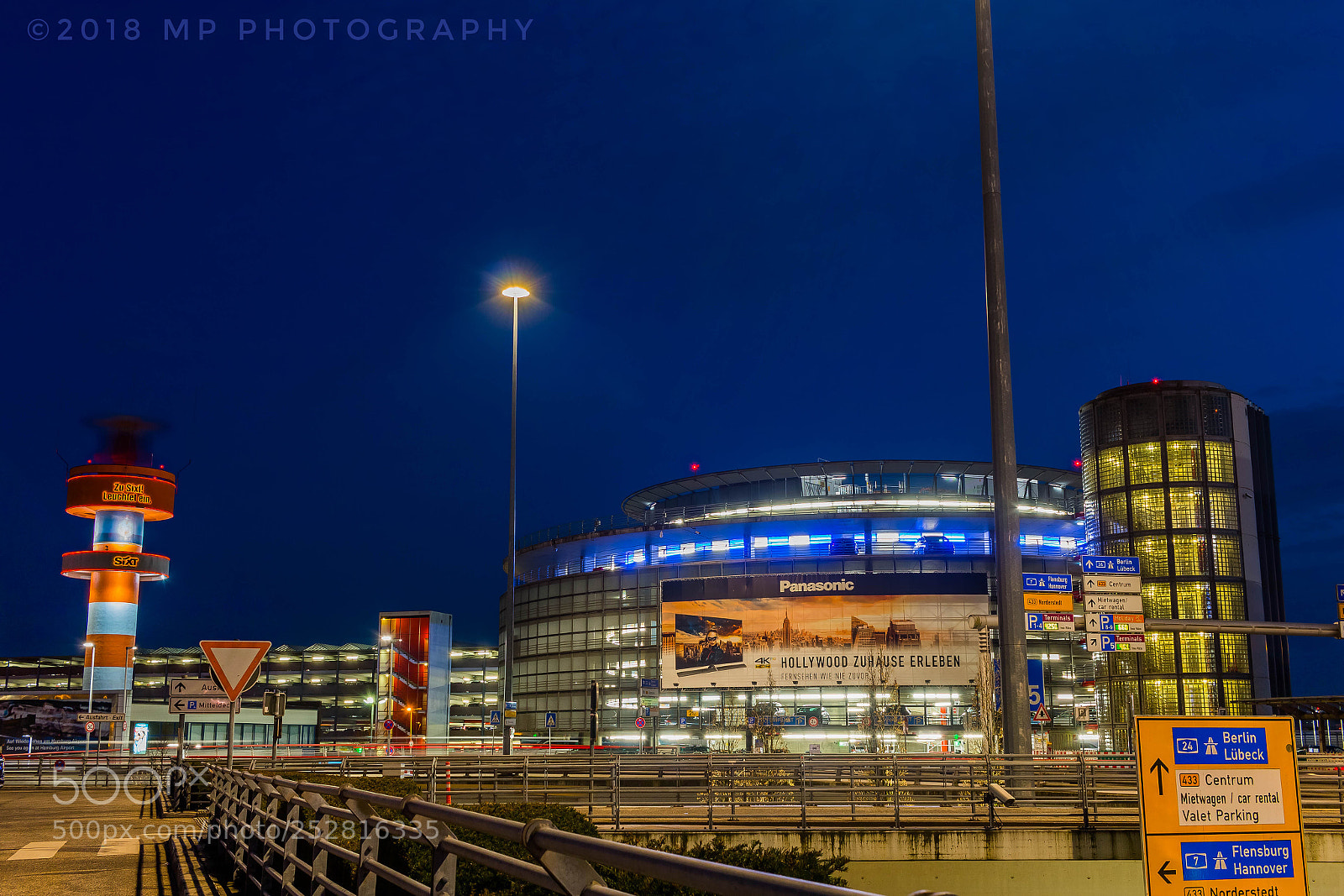 Canon EOS 70D sample photo. Hamburg airport photography