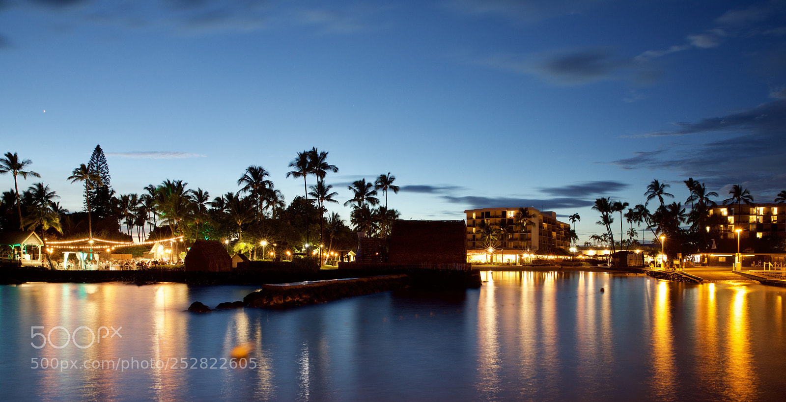 Canon EOS 5D Mark IV sample photo. Kona night view photography