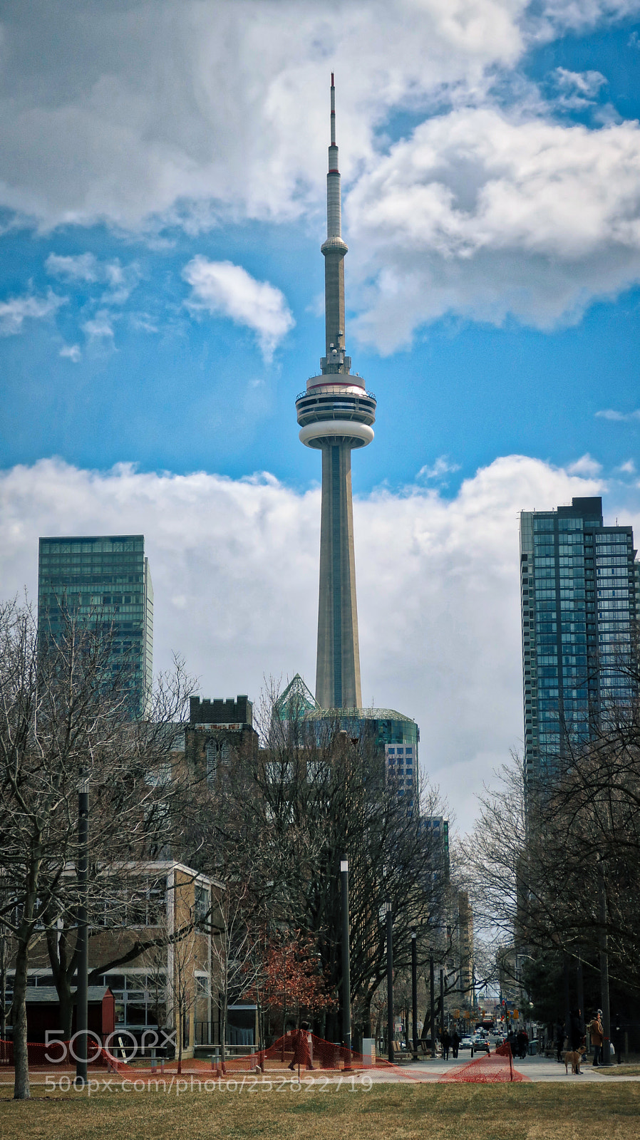 Canon PowerShot G7 X Mark II sample photo. Cn tower photography