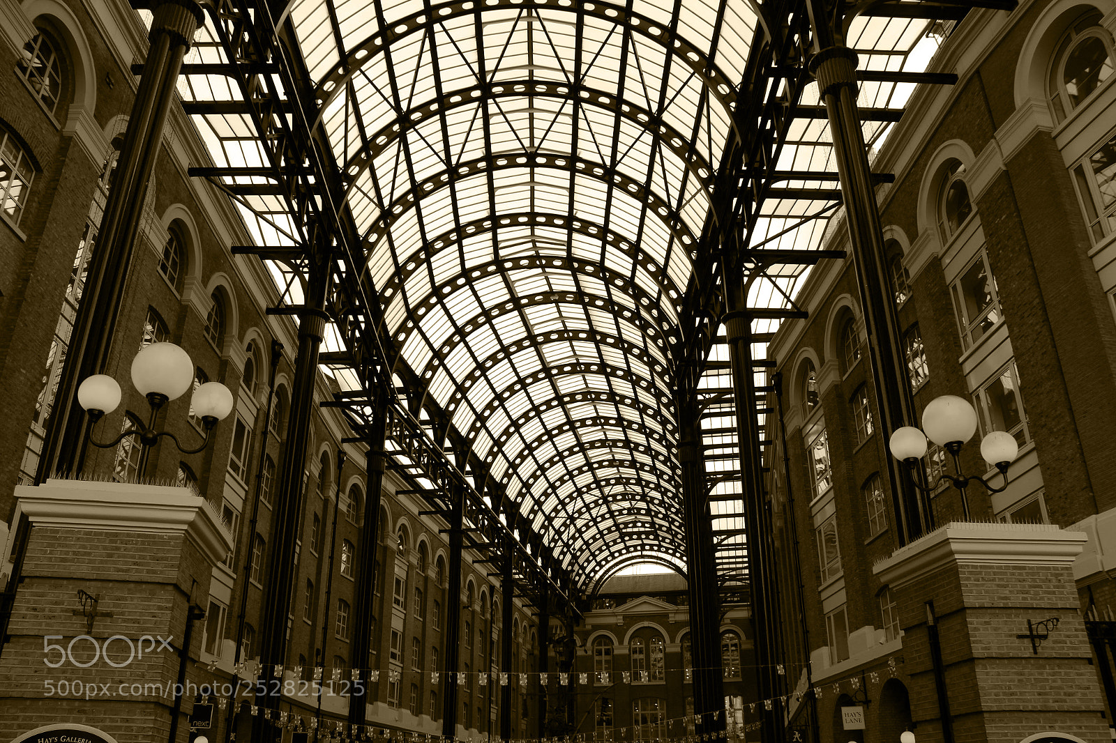 Canon EOS 600D (Rebel EOS T3i / EOS Kiss X5) sample photo. Atrium in london photography