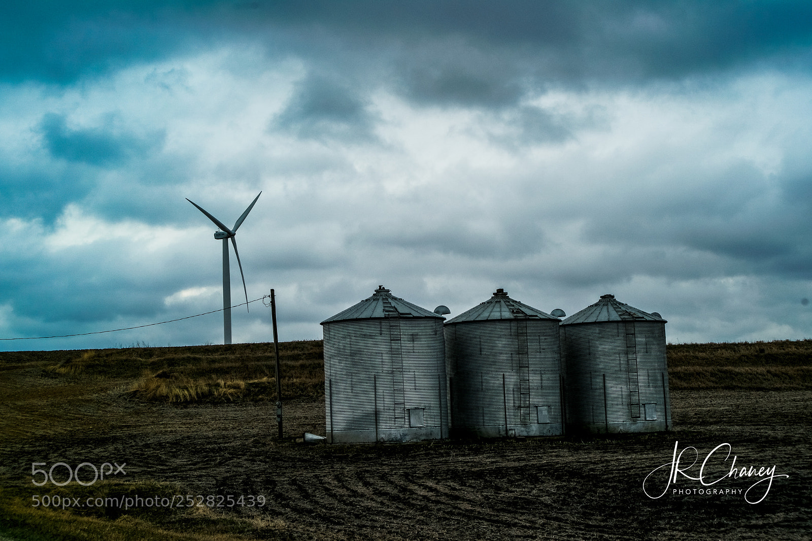 Sony Alpha DSLR-A850 sample photo. Grain bins in rural photography