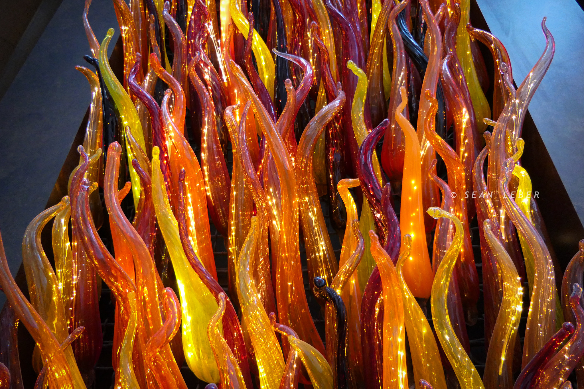 Panasonic Lumix DMC-FZ2500 (Lumix DMC-FZ2000) sample photo. Flames photography