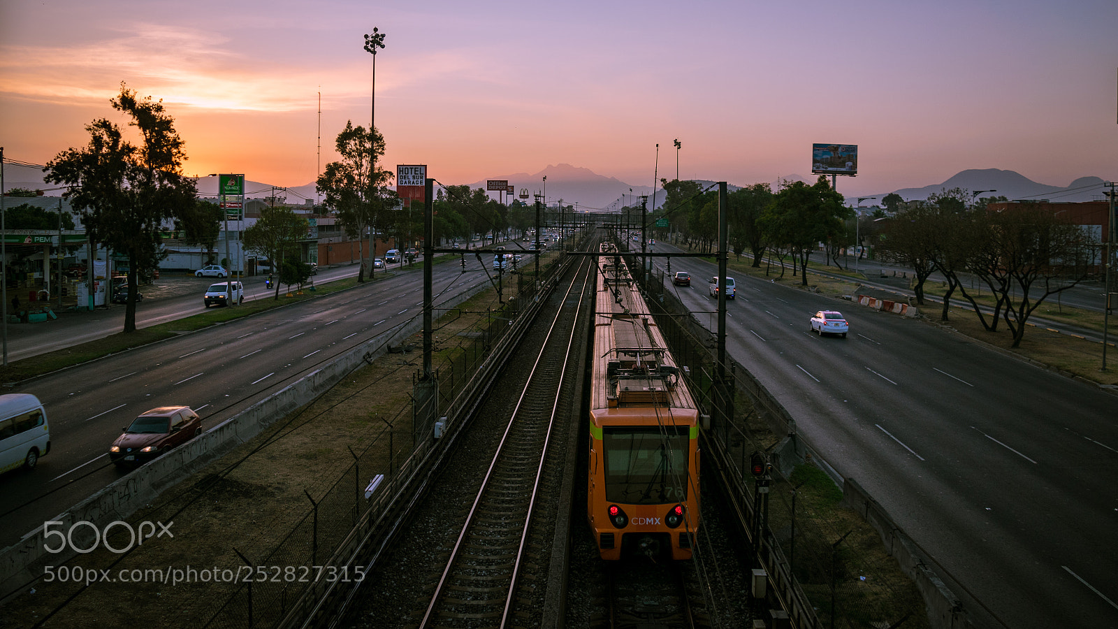 Nikon D5300 sample photo. Primer tren del d photography