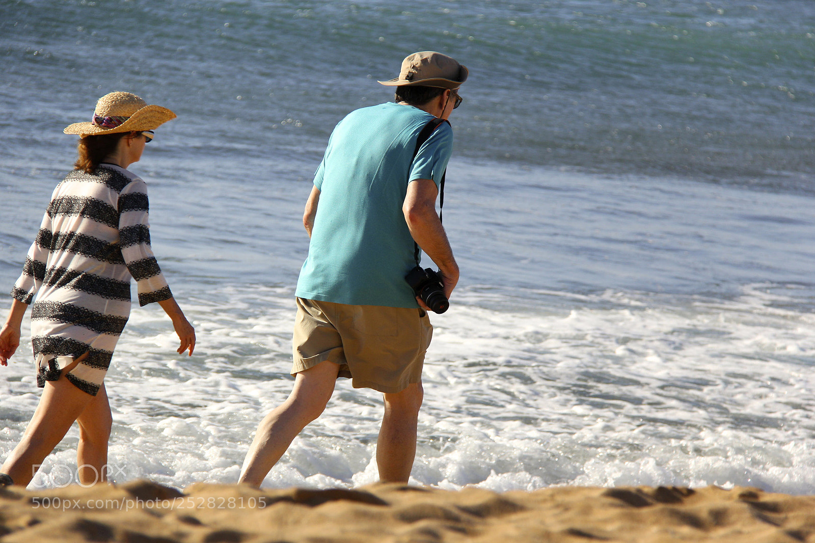 Canon EOS 60D sample photo. Beach walk photography