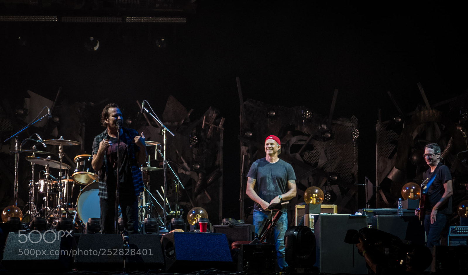Canon PowerShot G16 sample photo. Pearl jam maracana 2018 photography