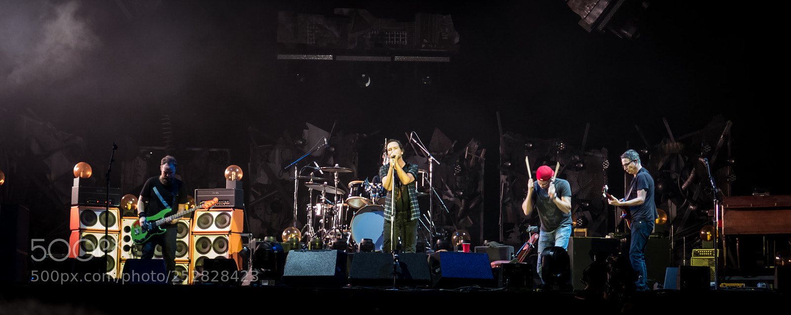 Canon PowerShot G16 sample photo. Pearl jam maracana 2018 photography