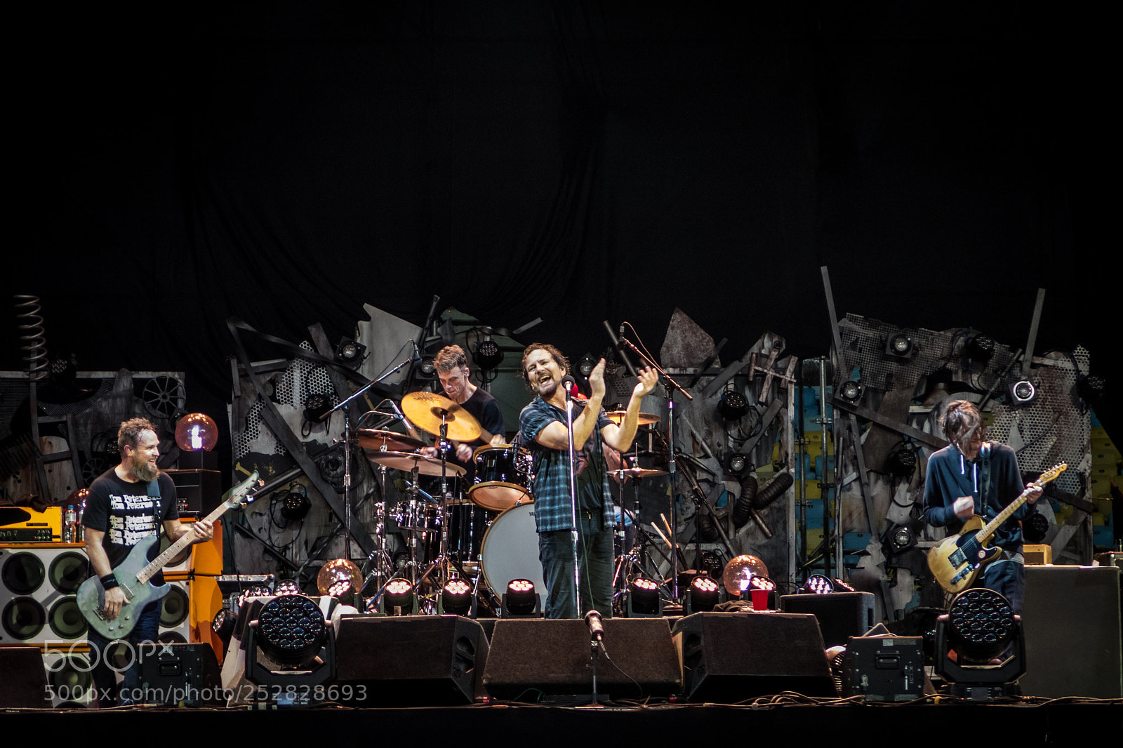 Canon PowerShot G16 sample photo. Pearl jam maracana 2018 photography
