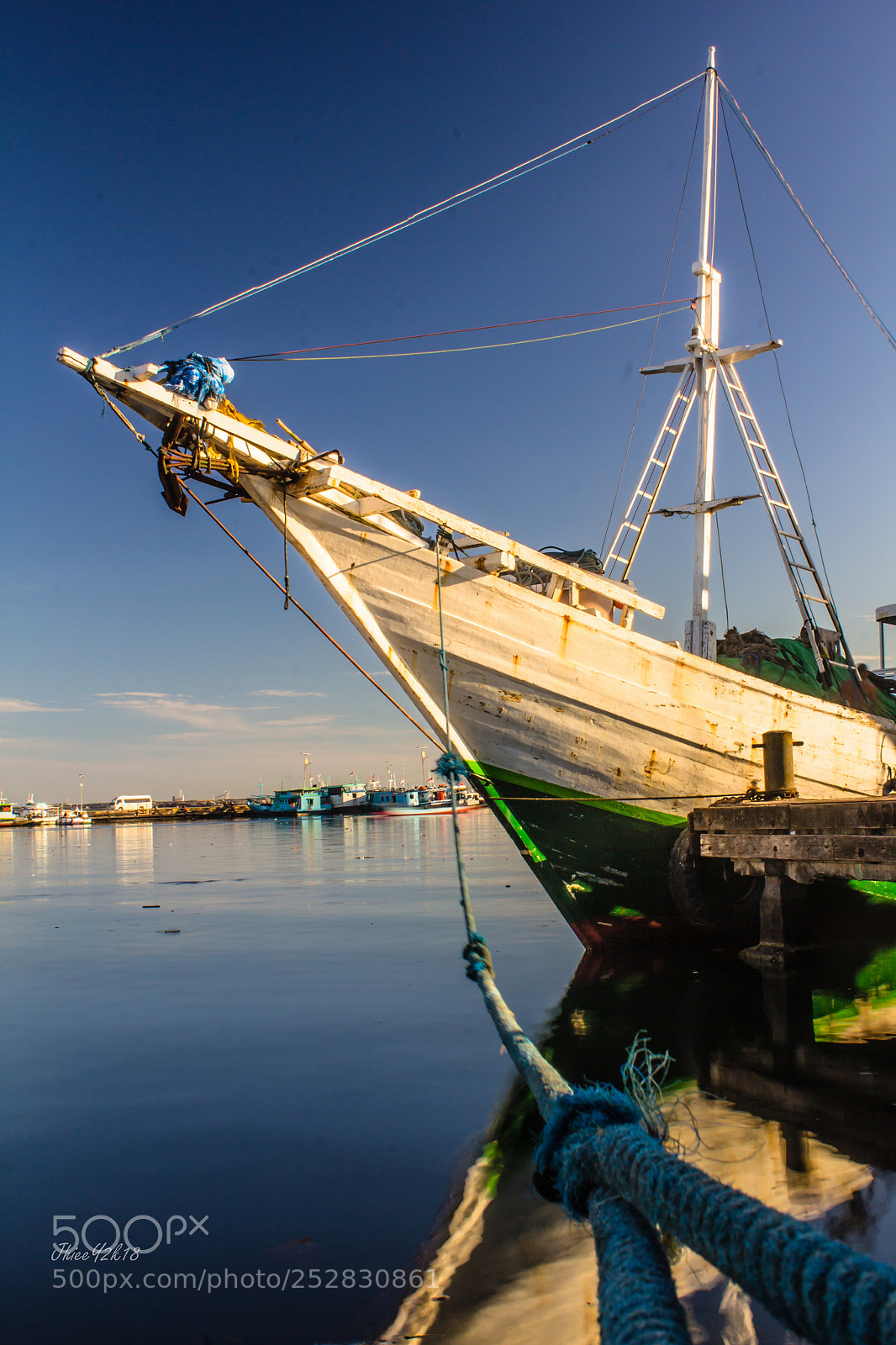 Canon EOS 60D sample photo. The phinisi ship photography