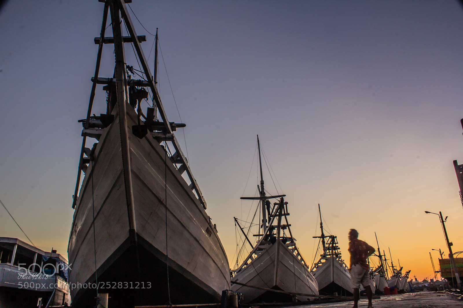 Canon EOS 60D sample photo. The phinisi ship photography