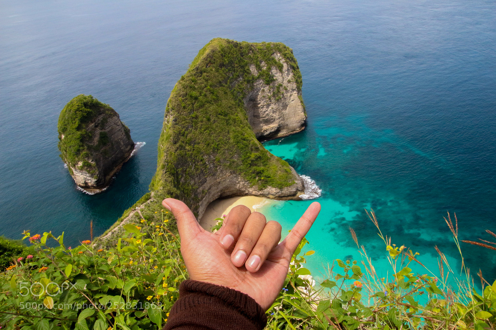 Canon EOS 700D (EOS Rebel T5i / EOS Kiss X7i) sample photo. Kelingking beach photography