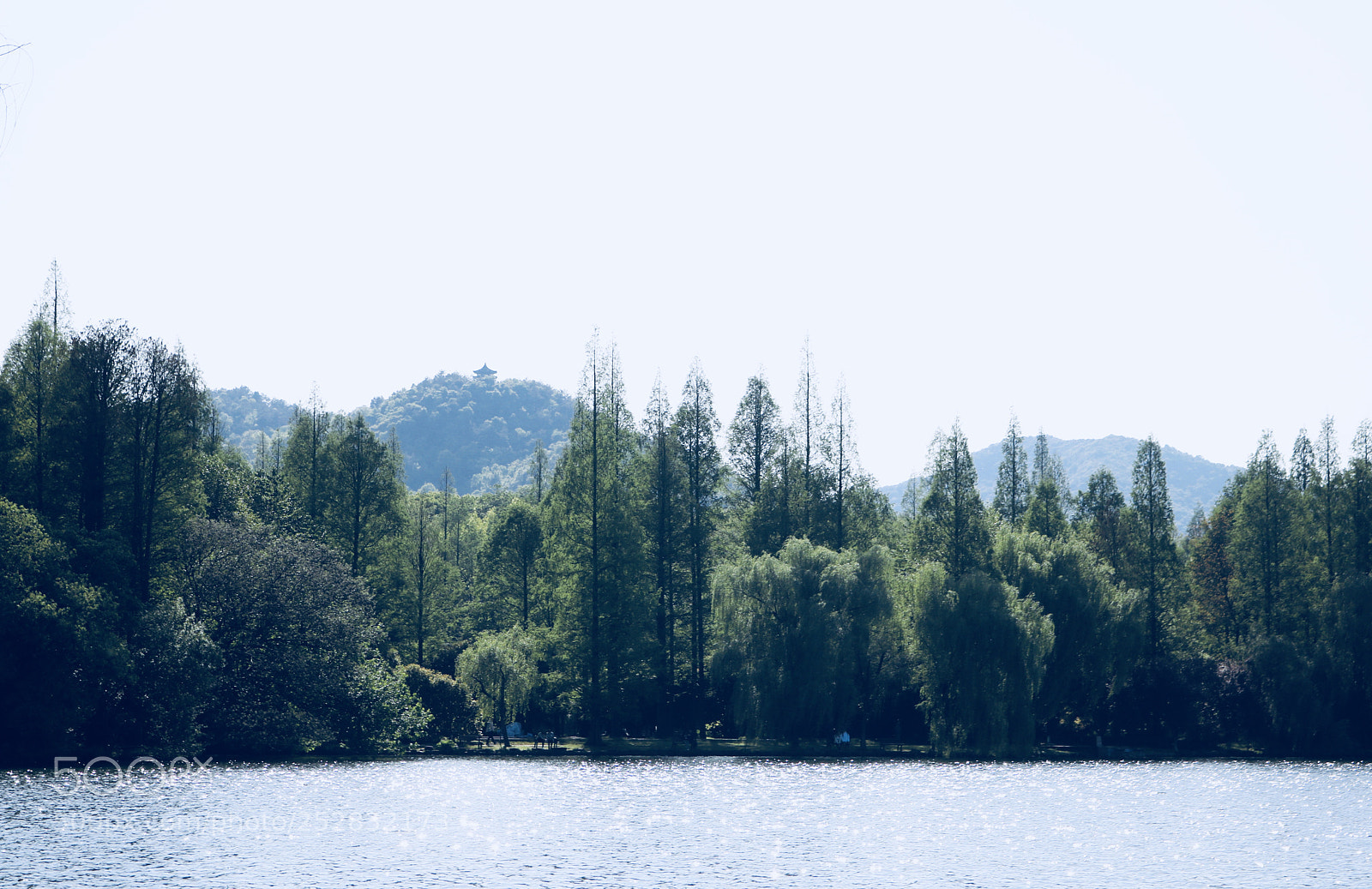 Canon EOS 750D (EOS Rebel T6i / EOS Kiss X8i) sample photo. West lake photography