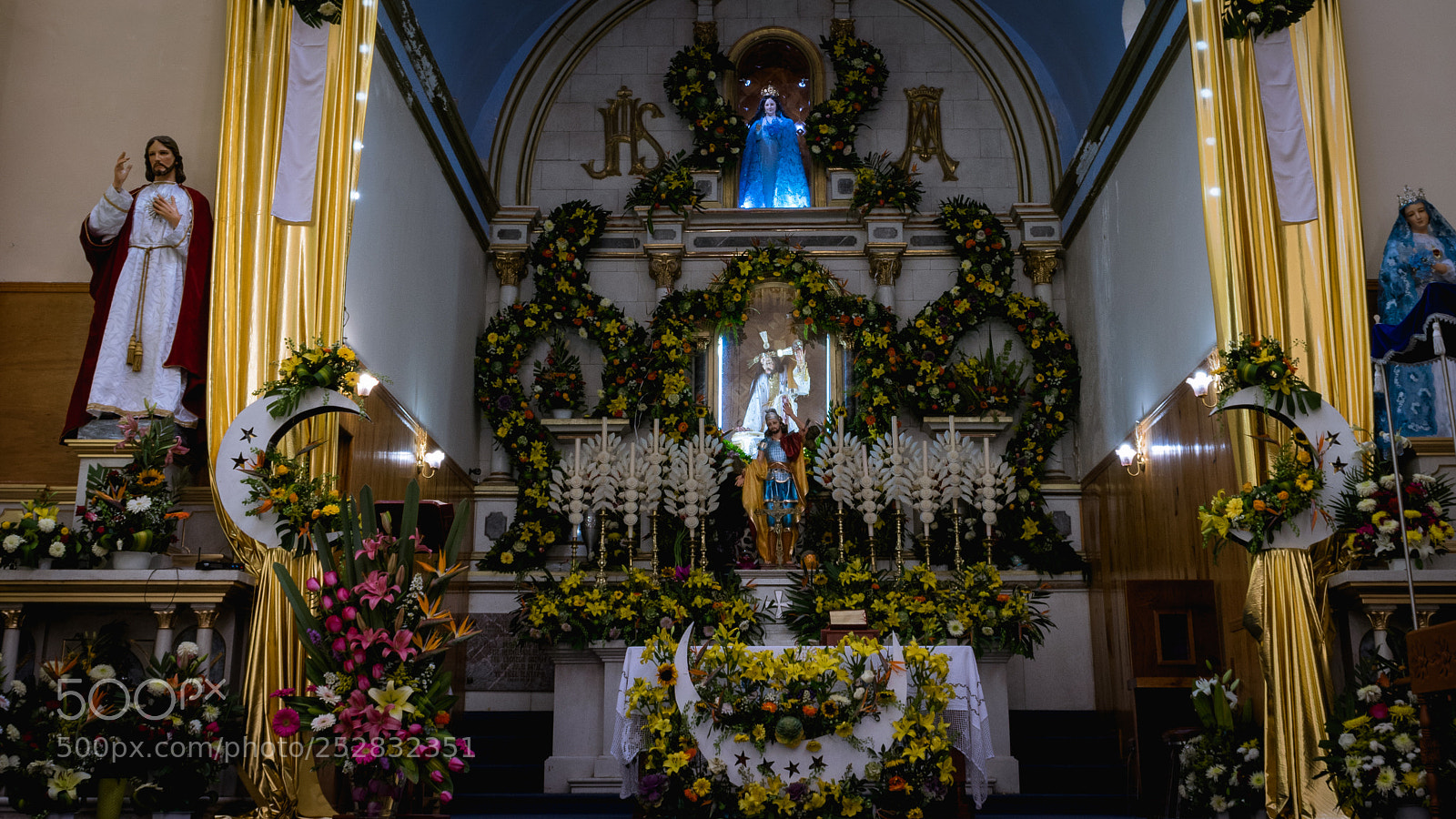 Nikon D5300 sample photo. Altar de iglesia photography