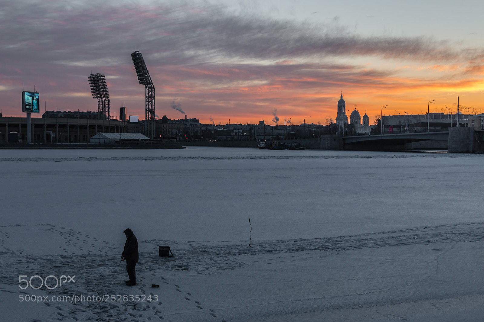 Canon EOS 70D sample photo. Fisherman at dawn  - Рыбак на рассвете photography