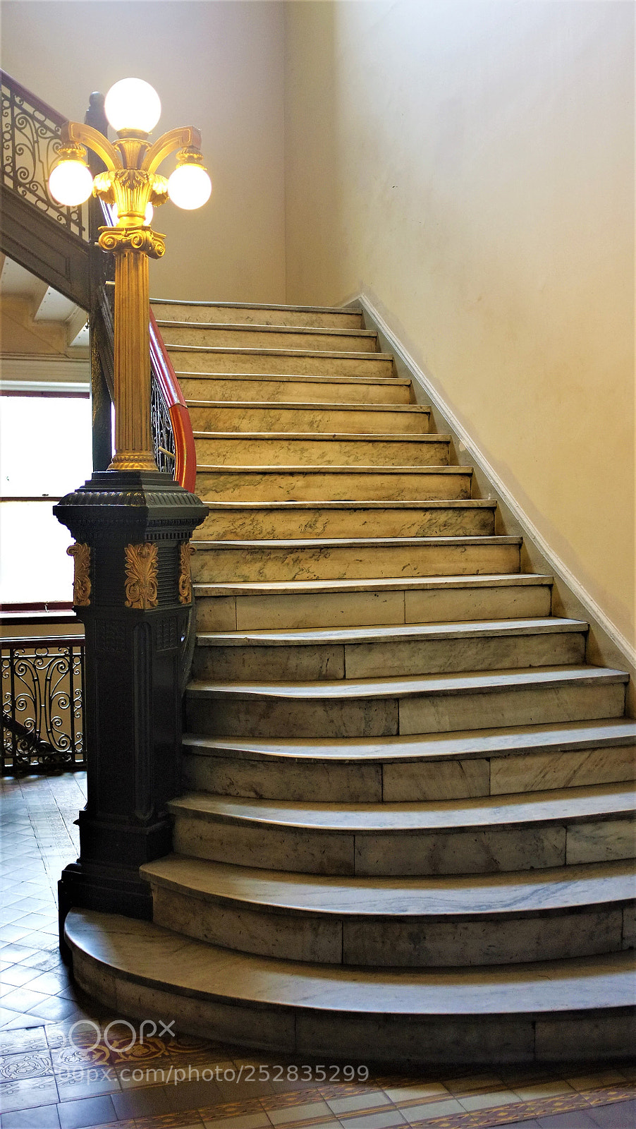 Fujifilm FinePix X100 sample photo. City hall photography