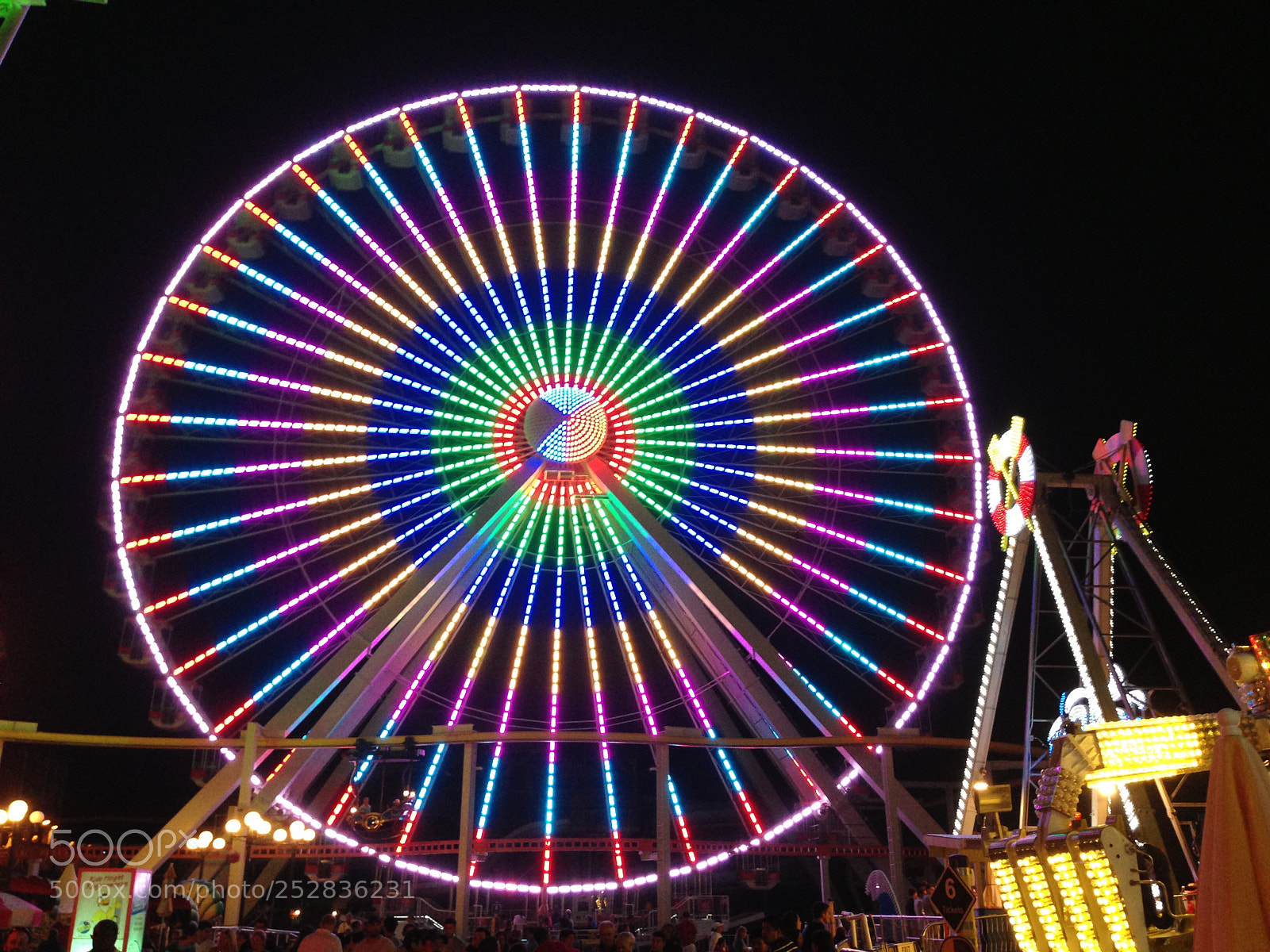 Apple iPhone 5 sample photo. Ferris wheel photography